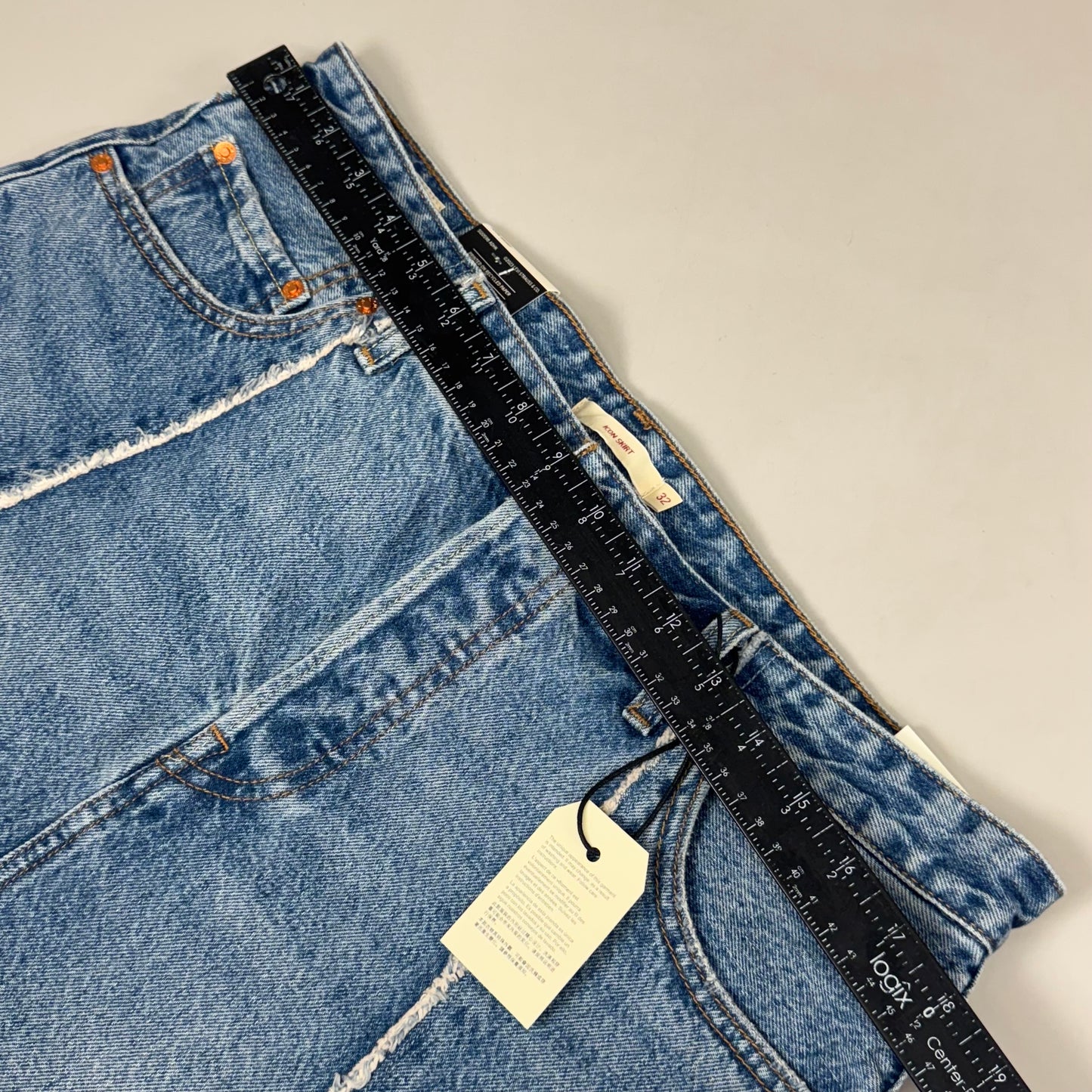 LEVIS Recrafted Icon Skirt Mid Rise Original Women's Sz 32 Novel Notion Med Wash