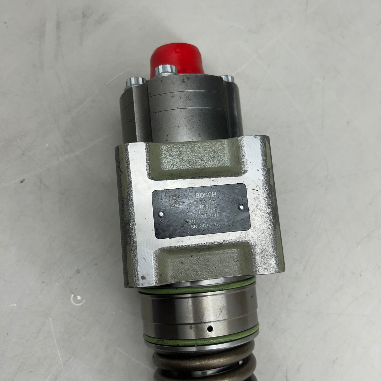 BOSCH Locomotive Fuel Injection Pump 15" Grey 332X116R (Distressed Packaging)