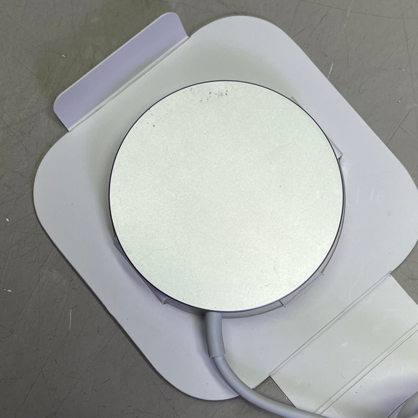 APPLE MagSafe Wireless iPhone Charger 3' Cable White MHXH3AM/A (Return)