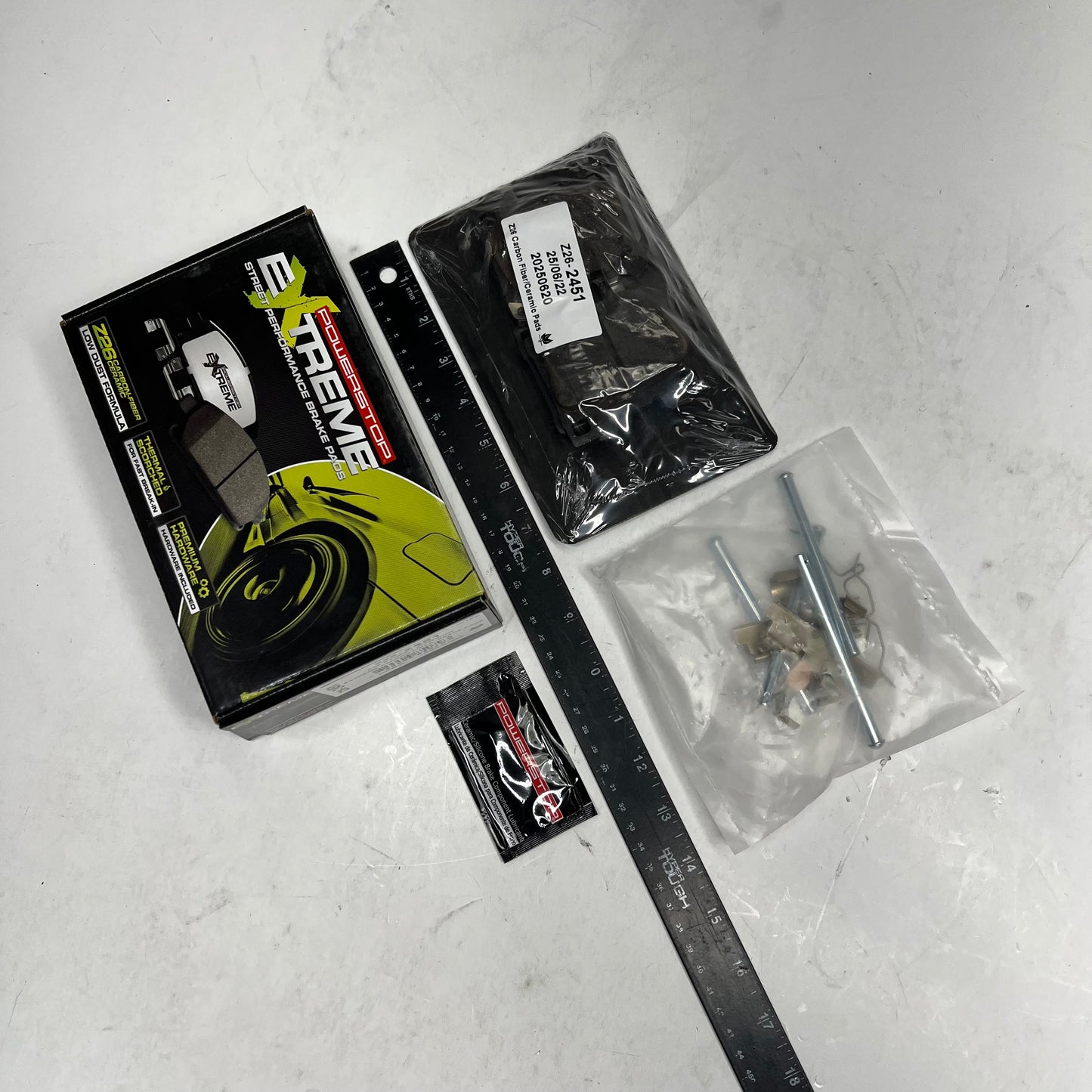 POWER STOP Extreme Street Performance Carbon-fiber Ceramic Brake Pads Z26-2451