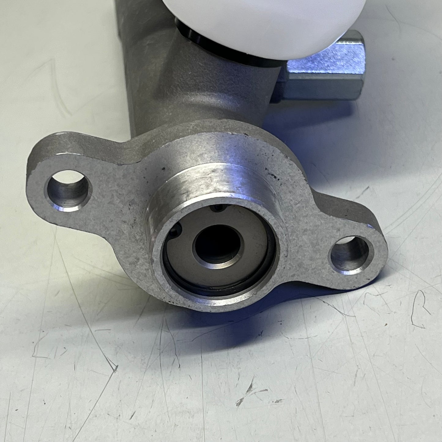 NAPA BRAKES Ultra Premium Master Brake Cylinder For Ford Vehicles 62-M4558