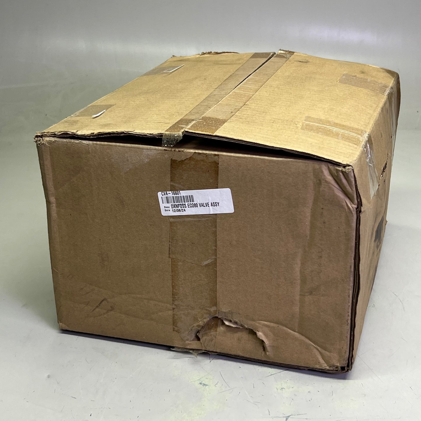 DANFOSS Directional Eco80 Valve Assy 11"W x 12"L x 6"H Black CVA-16601