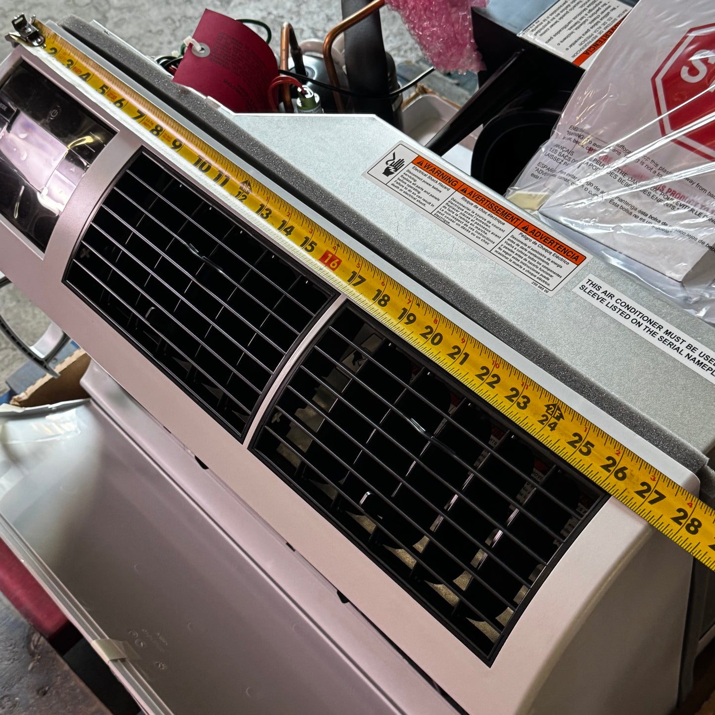 FRIEDRICH Wall Air Conditioners 12000 BTU Cool, 230V White WET10A33A (New Other, Minor Damage)