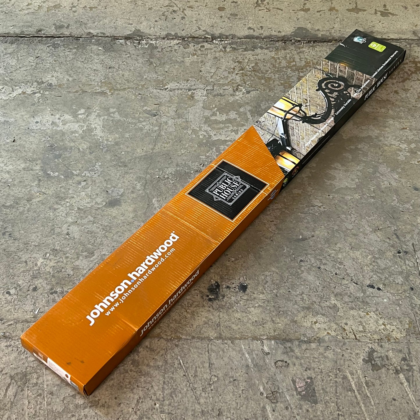 JOHNSON HARDWOOD (6 Pcs) Vinyl Flooring 7" x 60", Sidecar Color 444-16103