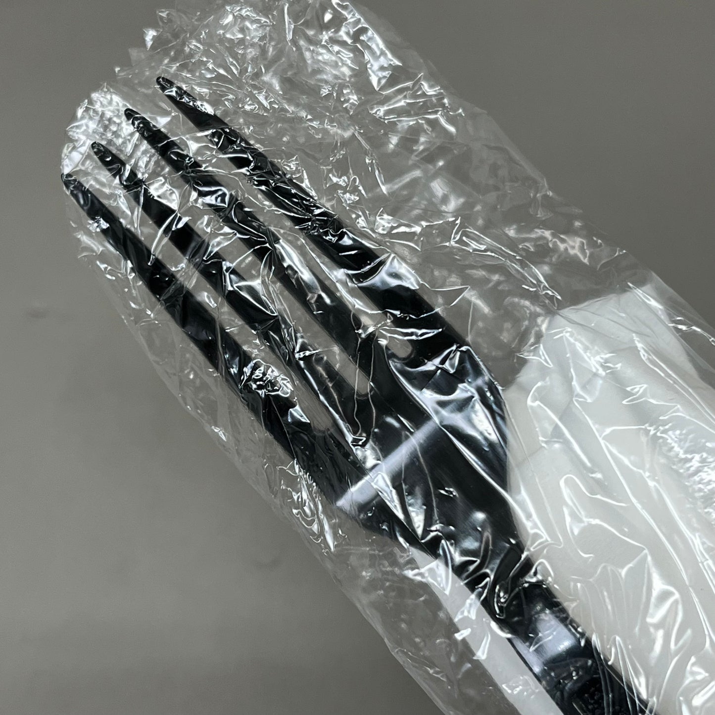 ZA@ NORTH COAST (500 PACK) Heavy Weight Polystyrene Individually Packaged Forks w/ 2-Ply Napkin Black As-is
