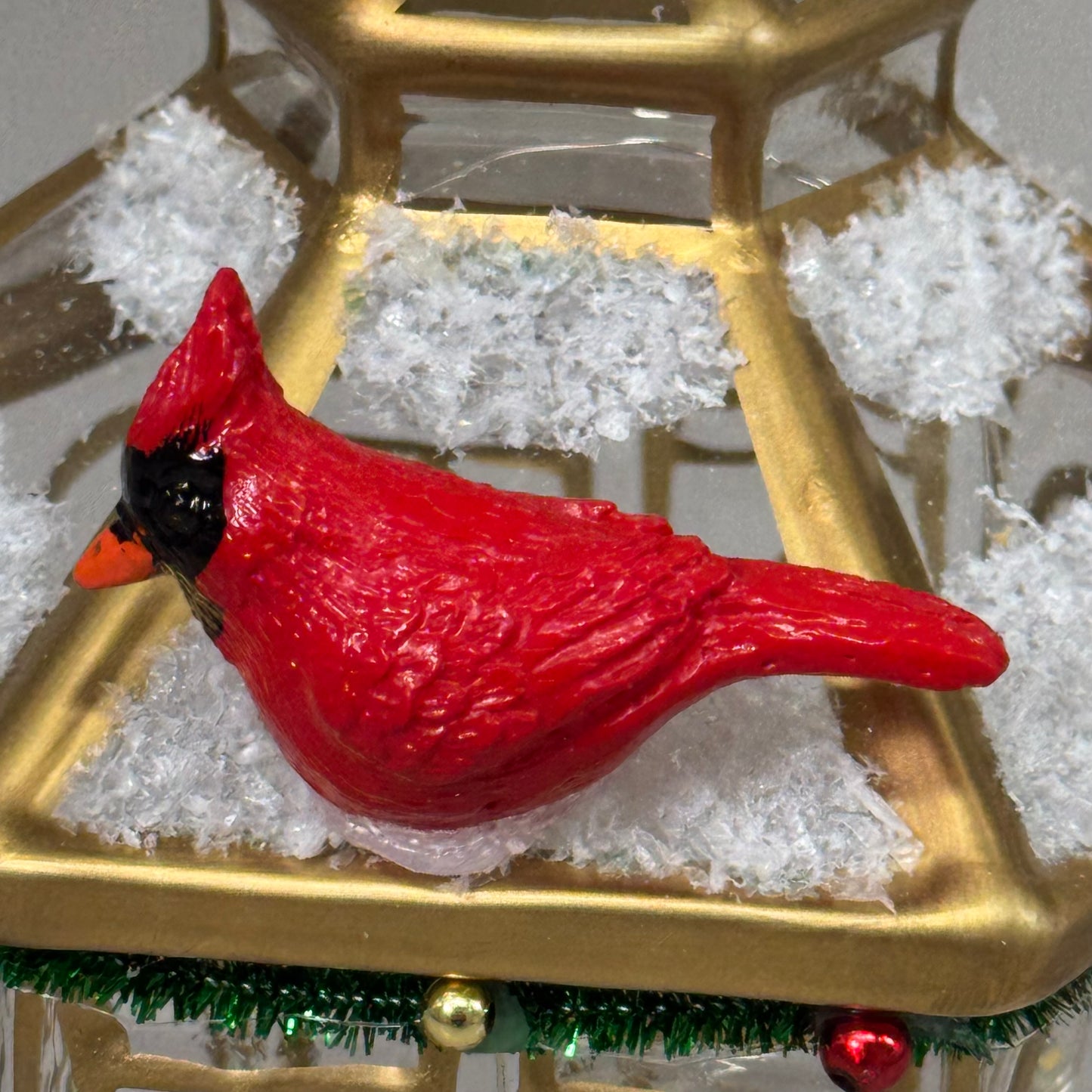 RAZ IMPORT Lighted Pagoda w/ Cardinal Bird & Christmas Tree 7" Gold/Red 4424594