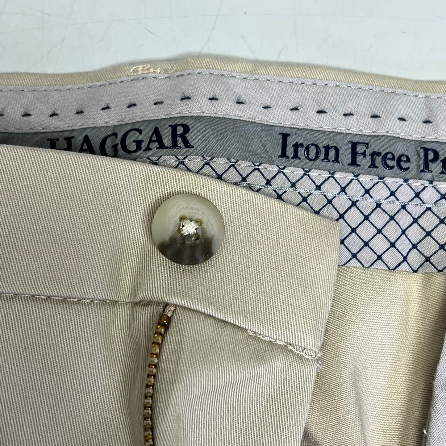 HAGGAR Iron Free Comfort Waistband Pant Straight Men's Sz 38Wx30L Khaki HC71000