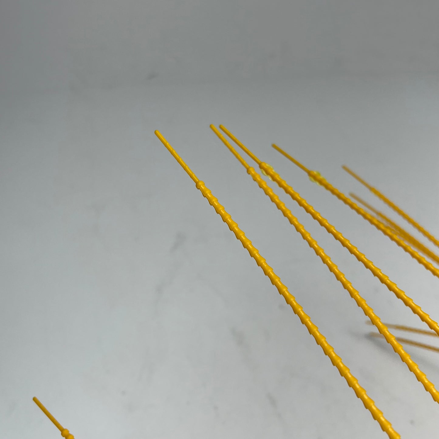 ZA@ CHEROKEE FREIGHT LINES  (1000 PACK) Heavy Duty Zip Ties 17.5" Yellow