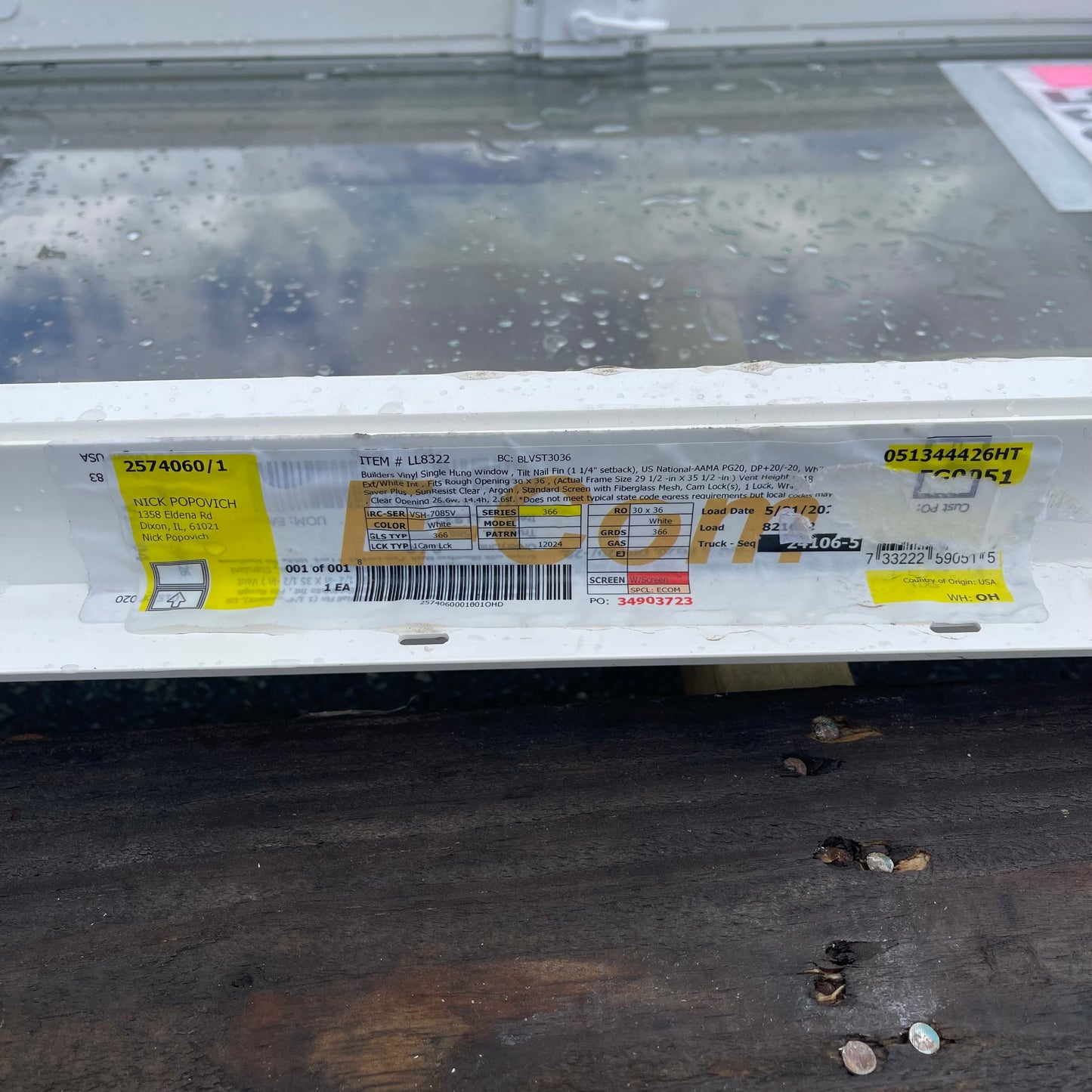 ZA@ Pallet of JELD-WEN Sliding Window w/ Screen 30”x37” (AS-IS, Broken Panel)