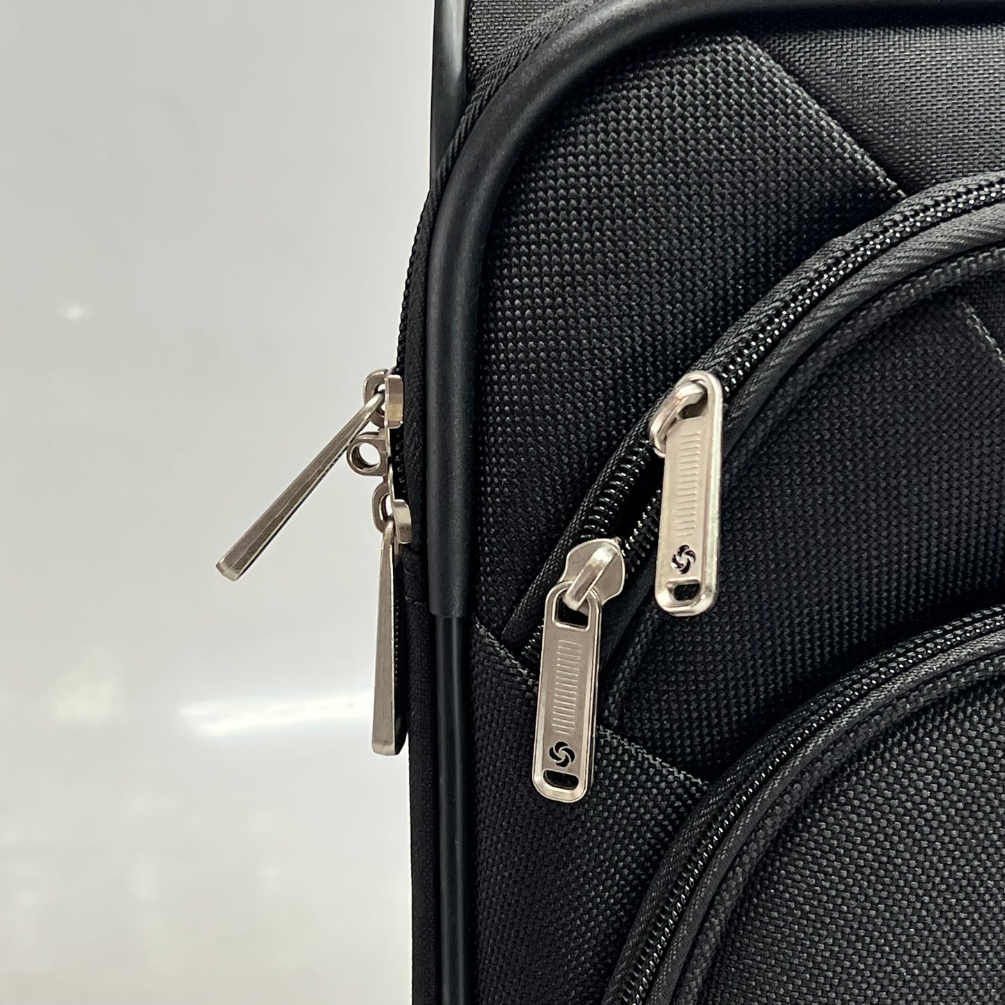 SAMSONITE  Dymond Weekend Trip 2 Piece Set  23.5"x14.25"x9.5" Black 133891-1041