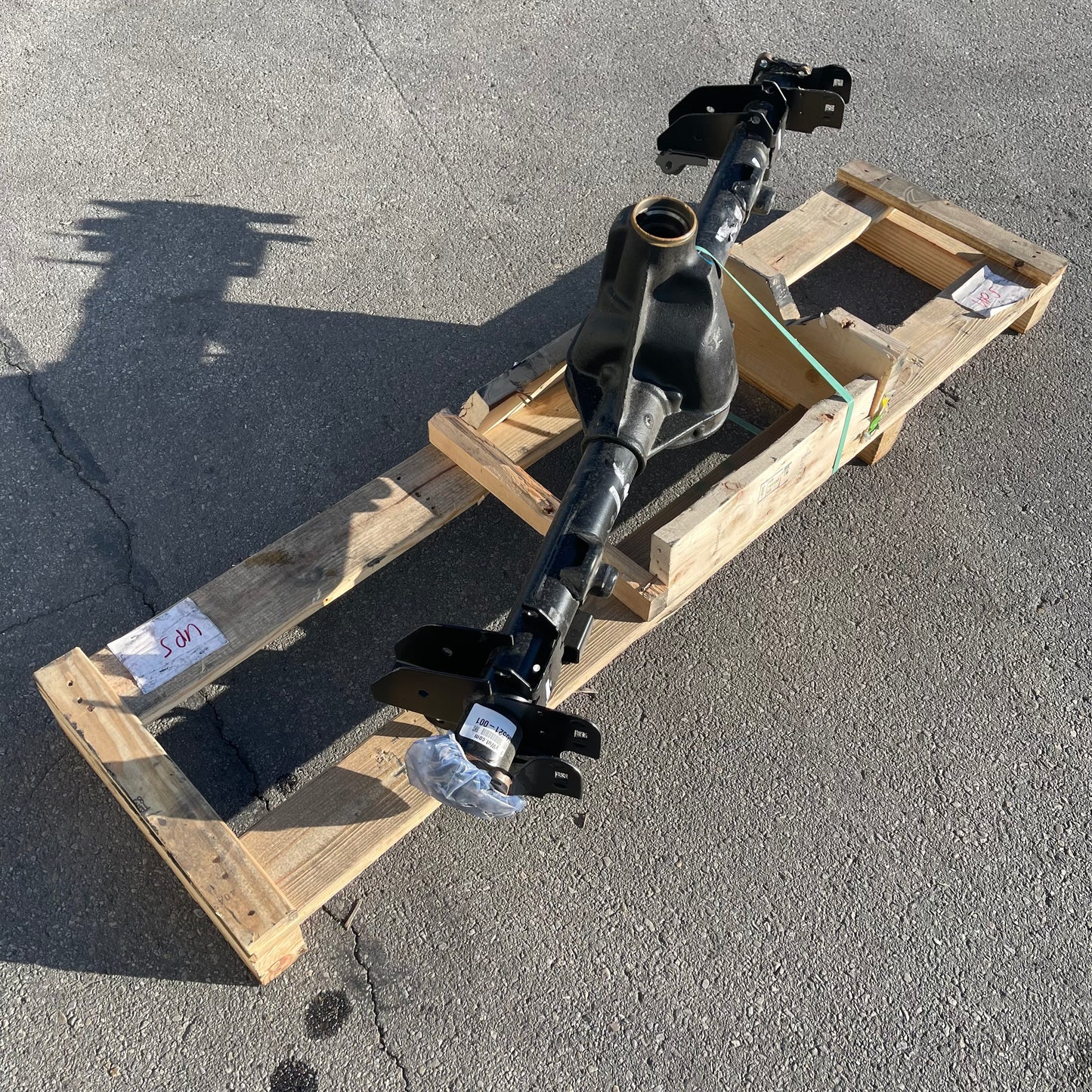 ZA@ Pallet of MIXED Rear Axle Assembly (AS-IS)