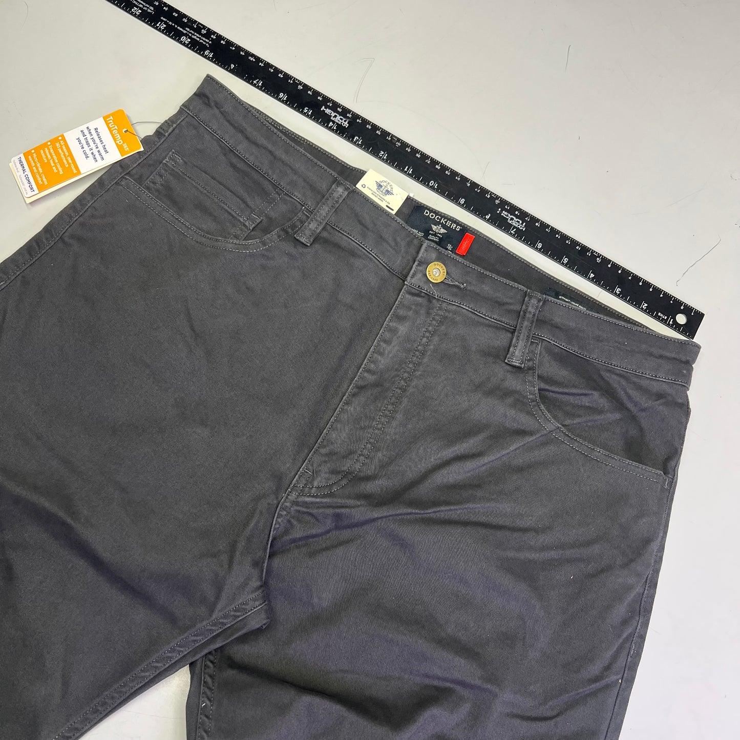 DOCKERS All Seasons Tech Straight Fit Jean Cut Pant Men's Sz 36x34 Steelhead