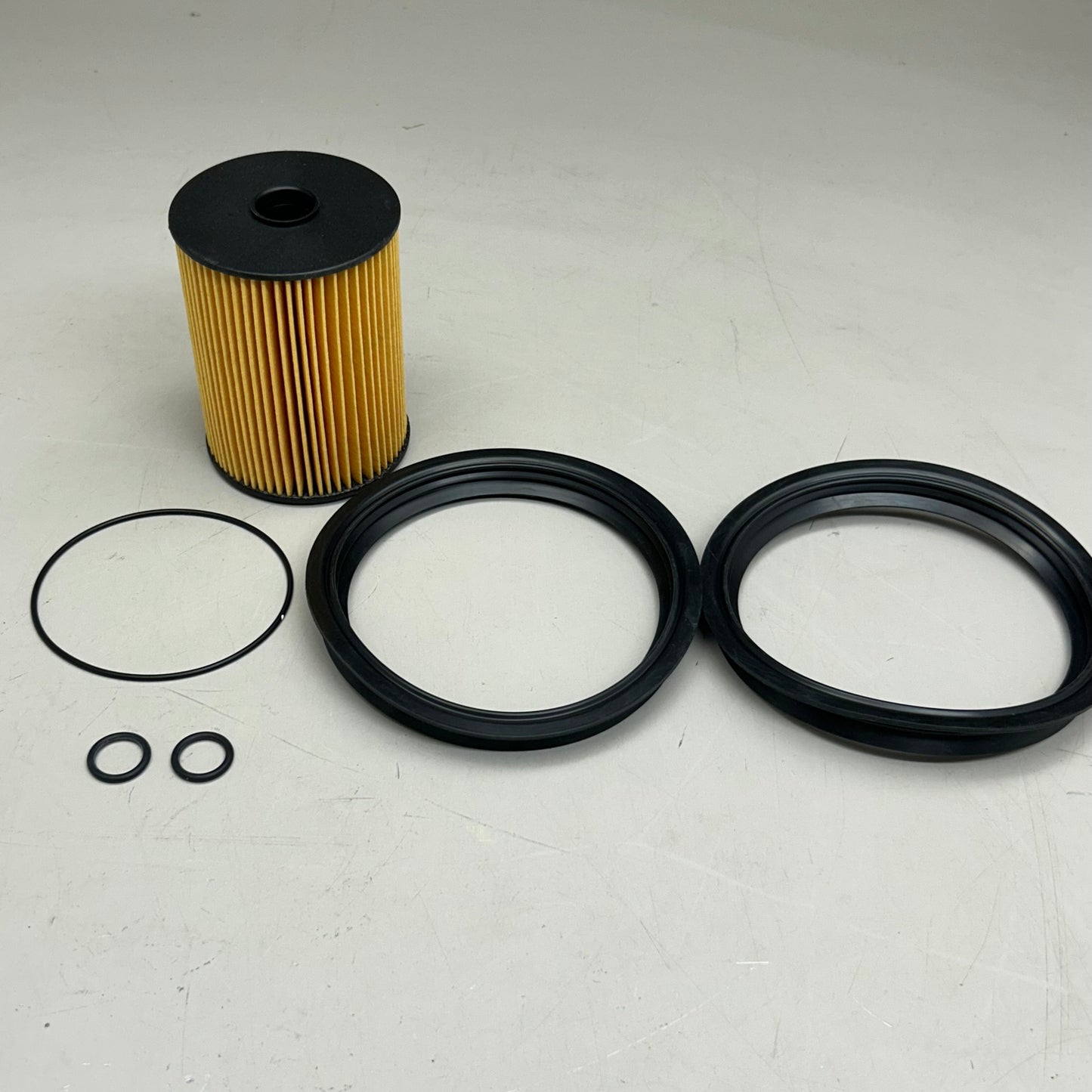 MAHLE Fuel Filter Replacement Part For Mini Cooper KX504D