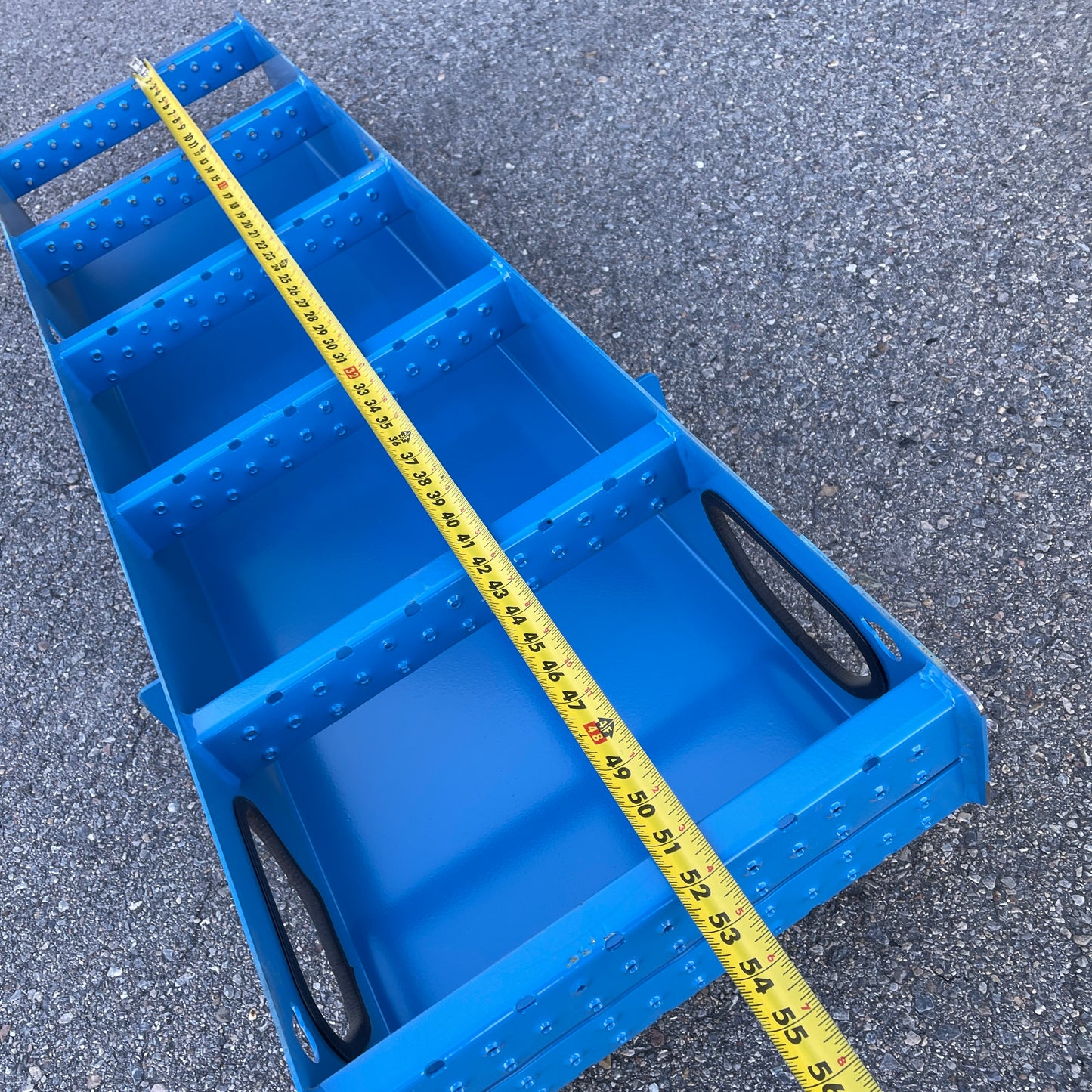 GENIE Ladder Assembly w/ Brackets for Scissor Lift OEM Part GS4390/5390 1262784 Blue