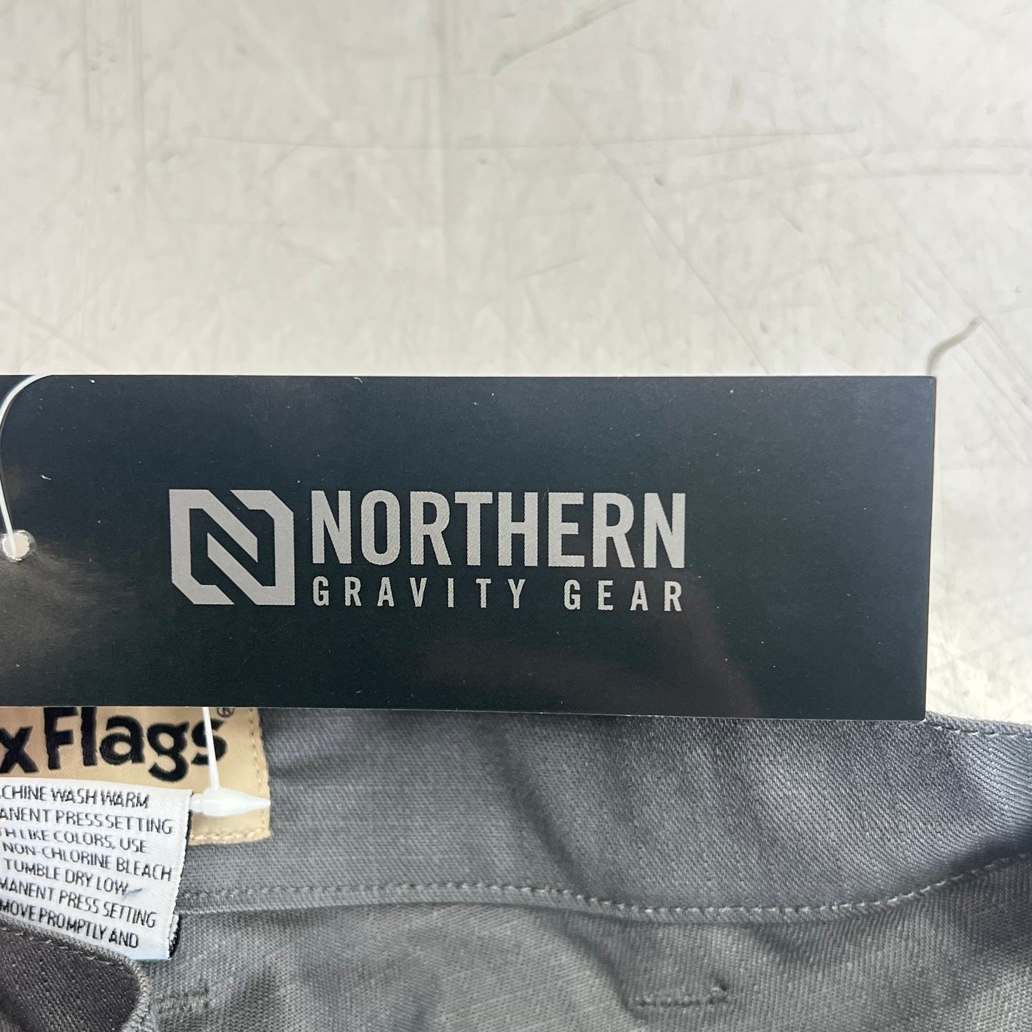 NORTHERN GRAVITY GEAR Cargo Reflective Pants Flame Resistant Boy's Sz 2x32 Grey