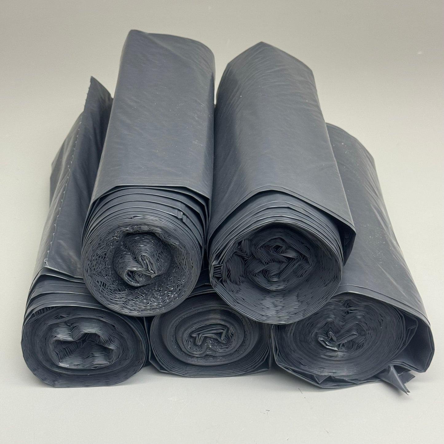 PLATINUM PLUS (50 PACK) 40-45 Gallon Black Trash Bags 39”x46” Model: PLA4870-500993