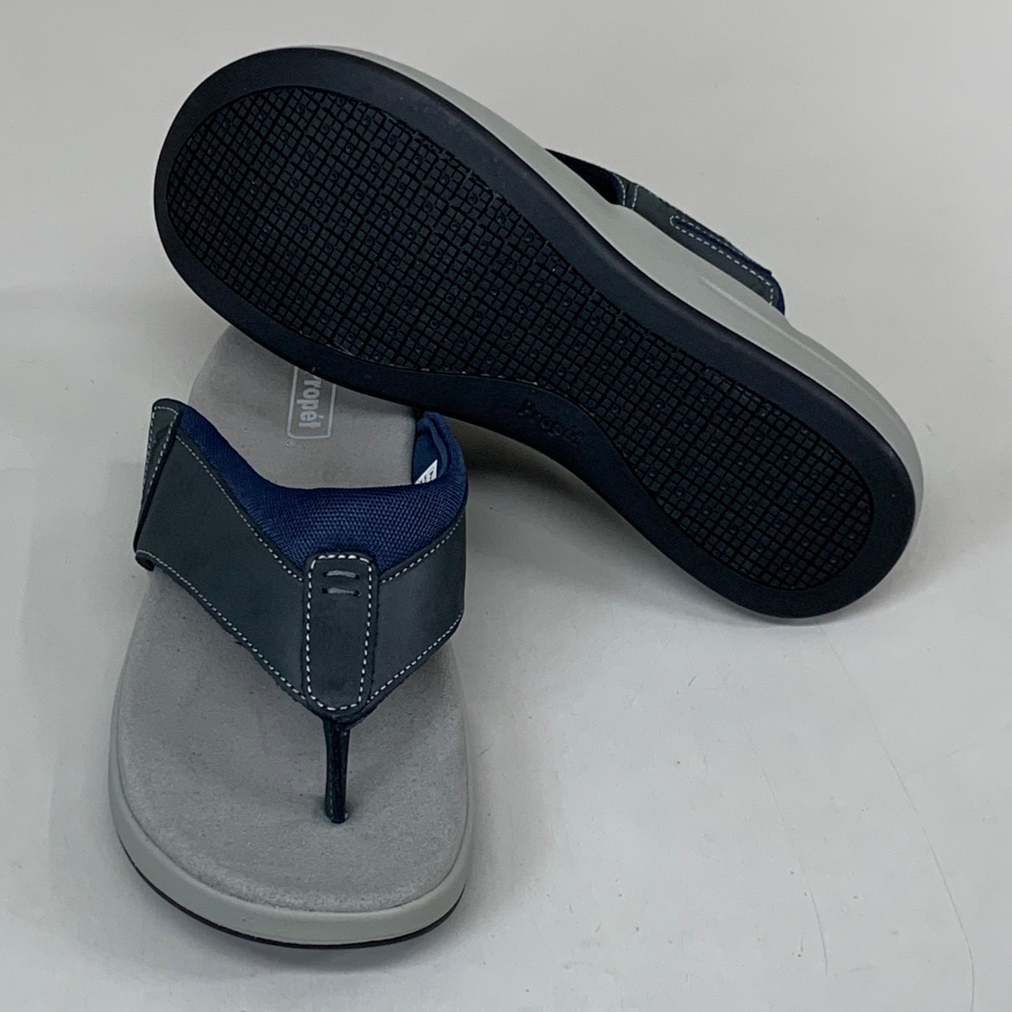 PROPET  Easton Cushion Flip Flop Sandal Leather Men's SZ 9.5 Navy MSV011PNVYE-09H