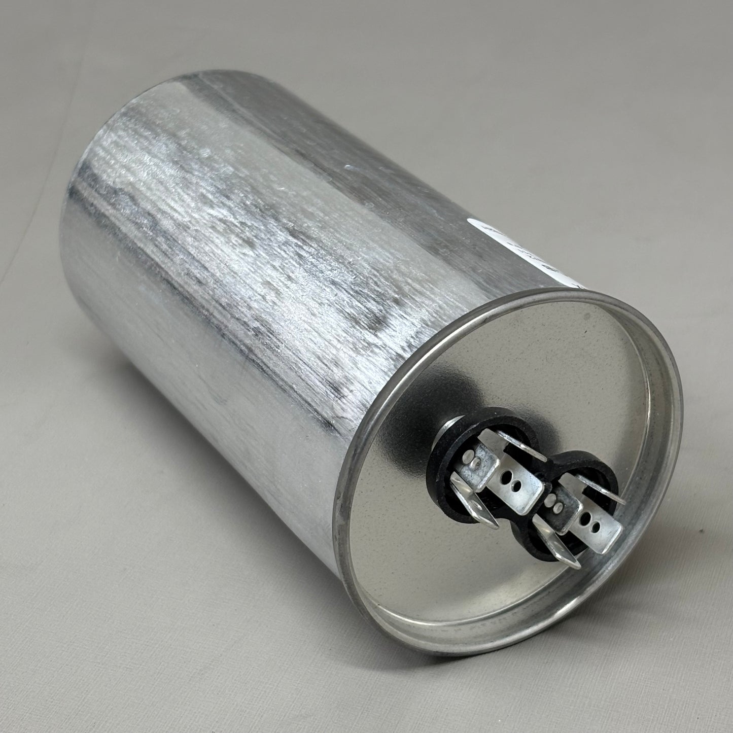 MARS Aluminum Motor Run Capacitor Round 70 MFD 440/370 VAC Dual Voltage 14258