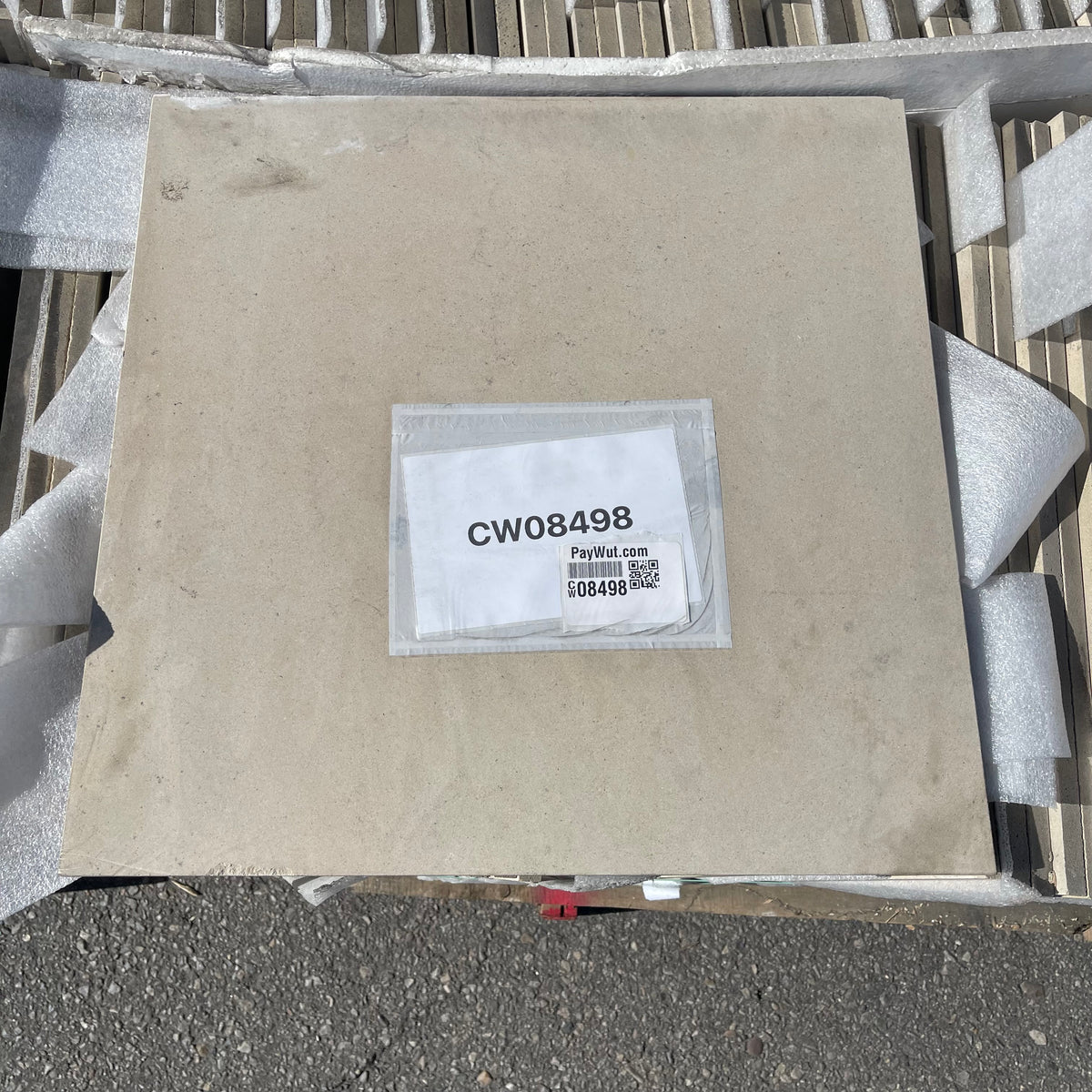 UNBRANDED (~120 Pack) Tiles 18"x18"x0.5" Limestone(?)
