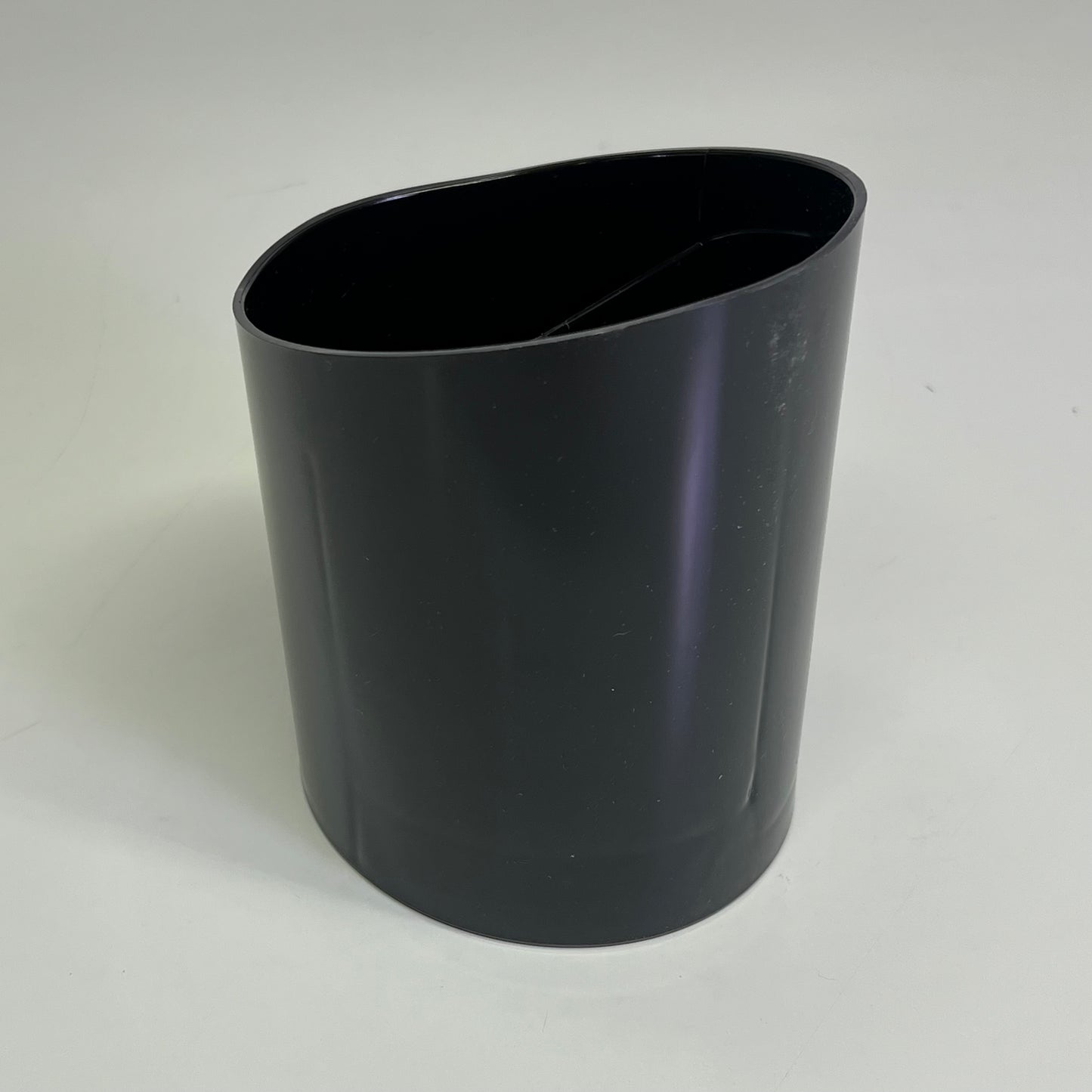 ZA@ UNIVERSAL  (2 PACK) Large Pencil Cup  4.38" D x 5" H Black UNV08108