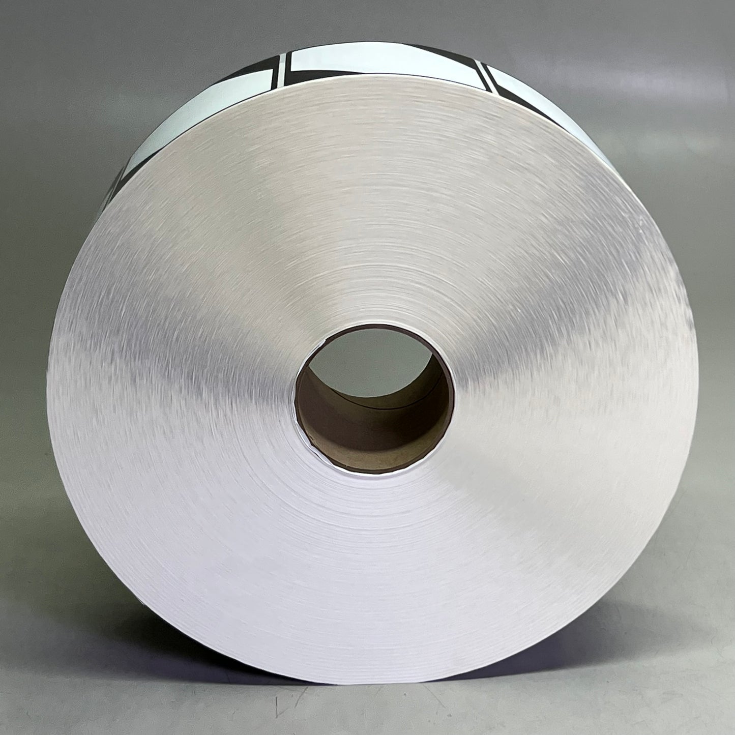 CARLOS H. 4x4 Thermal Transfer Label 5600 Labels/Roll, Black & White ULTCOR102