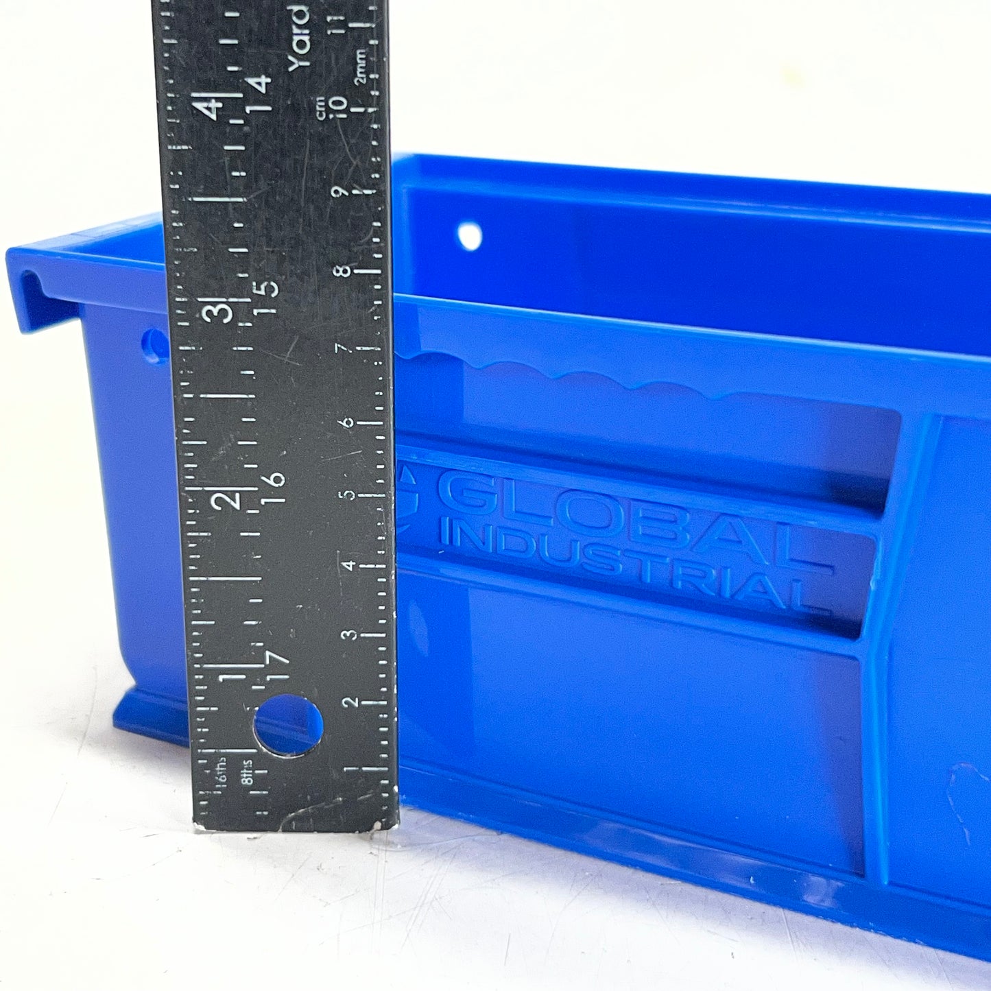 ZA@ GLOBAL INDUSTRIAL (24 PACK) Plastic Stackable Bins Sz 7"L X 4"W X 3"H, Blue