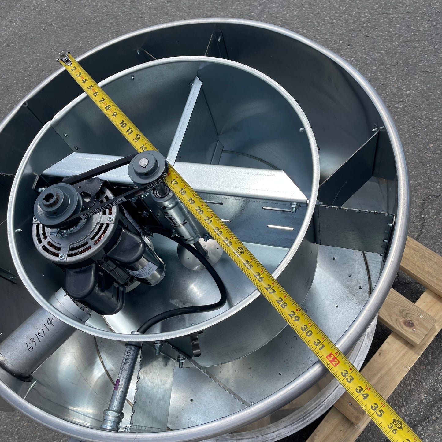 Z@ NAKS Centrifugal Upblast Exhaust Fan, 28B Belt Driven 20260408 (New)
