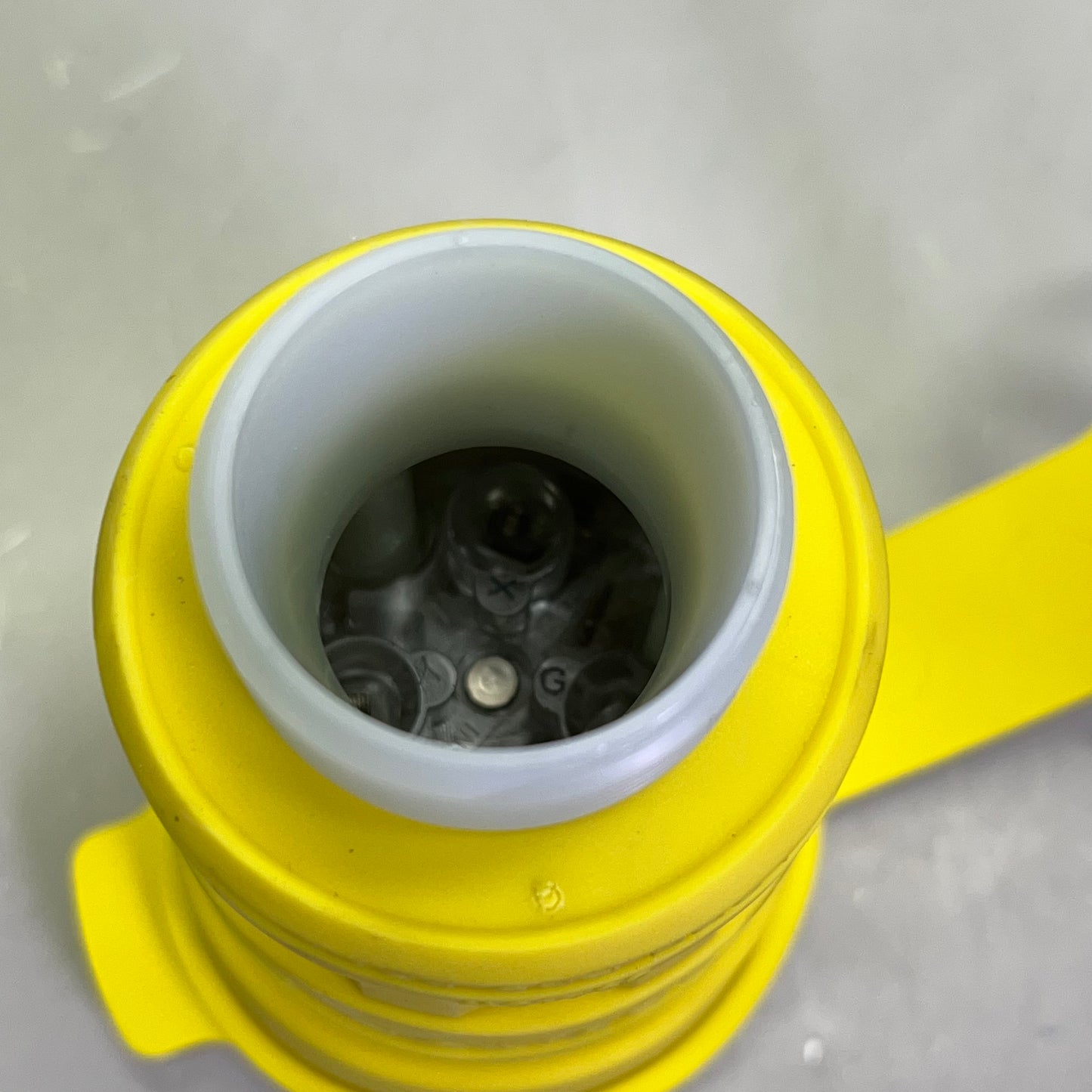 LEVITON Industrial Grade Wet Guard Connector 30 Amp, 250 Volt Yellow 162-29W48