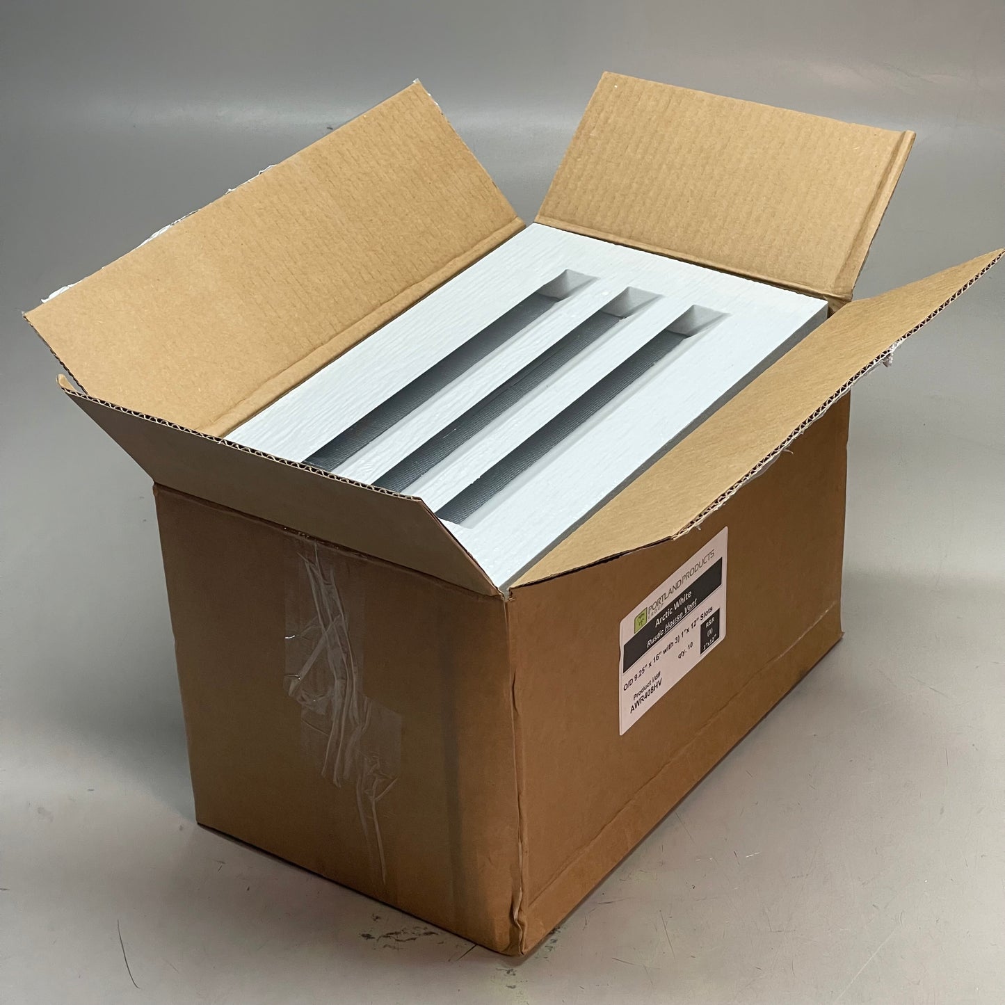 PORTLANDPRODUCTS (10 PACK) Rustic House Vent O/D 9.25" x 16" with 1" x 12" Slots Arctic White AWR408HV