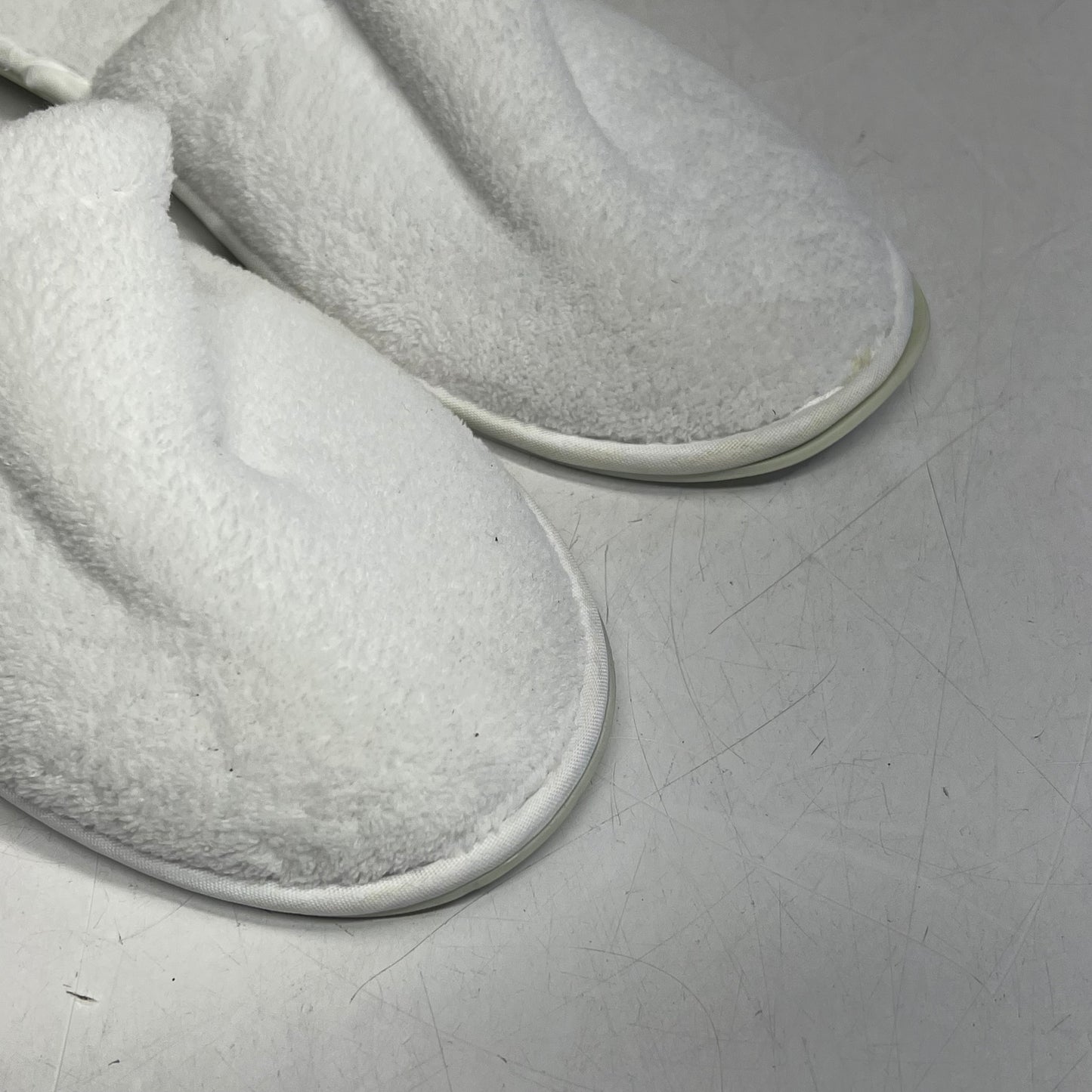 TRUMP NATIONAL DORAL MIAMI Spa Slippers  Men's Sz 12 Women's Sz 14 White