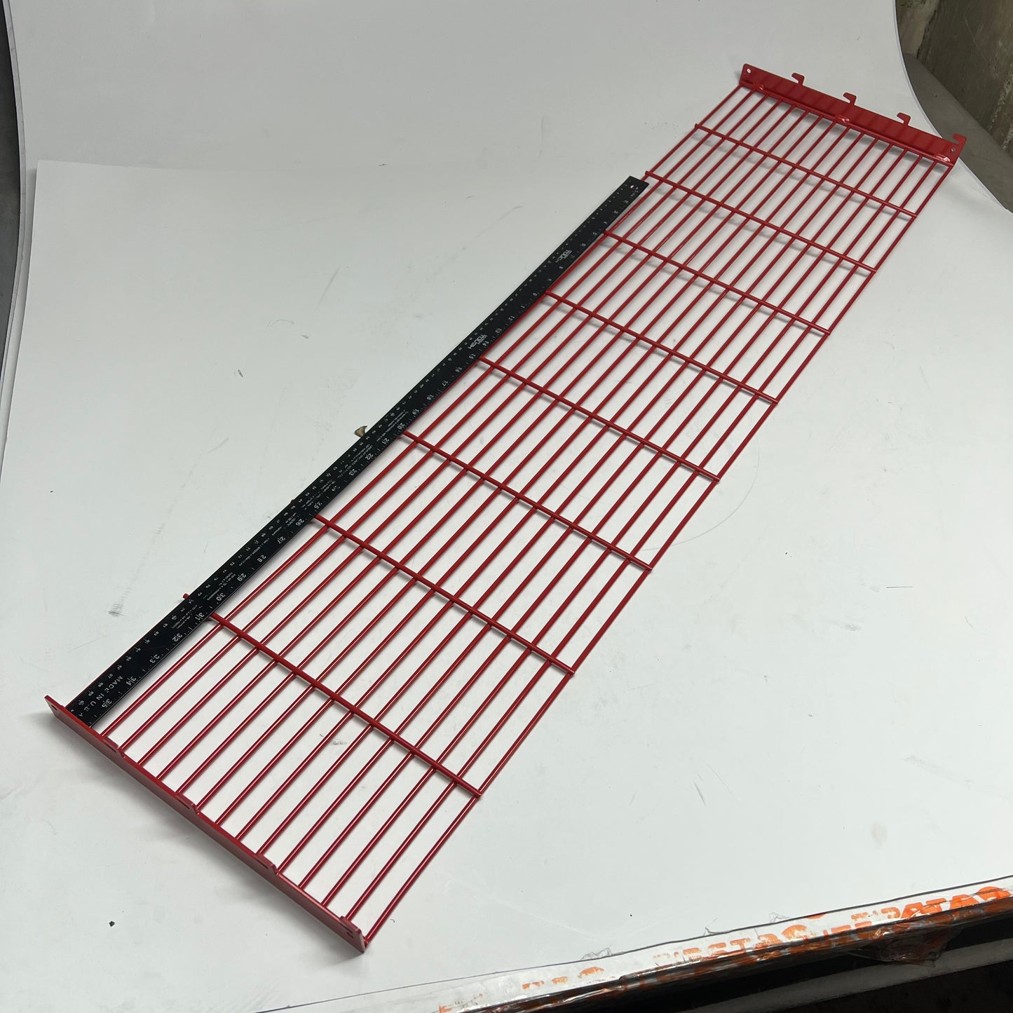 MILWAUKEE Rack Panel Storage & Display  4'x1' Red 48-55-1027