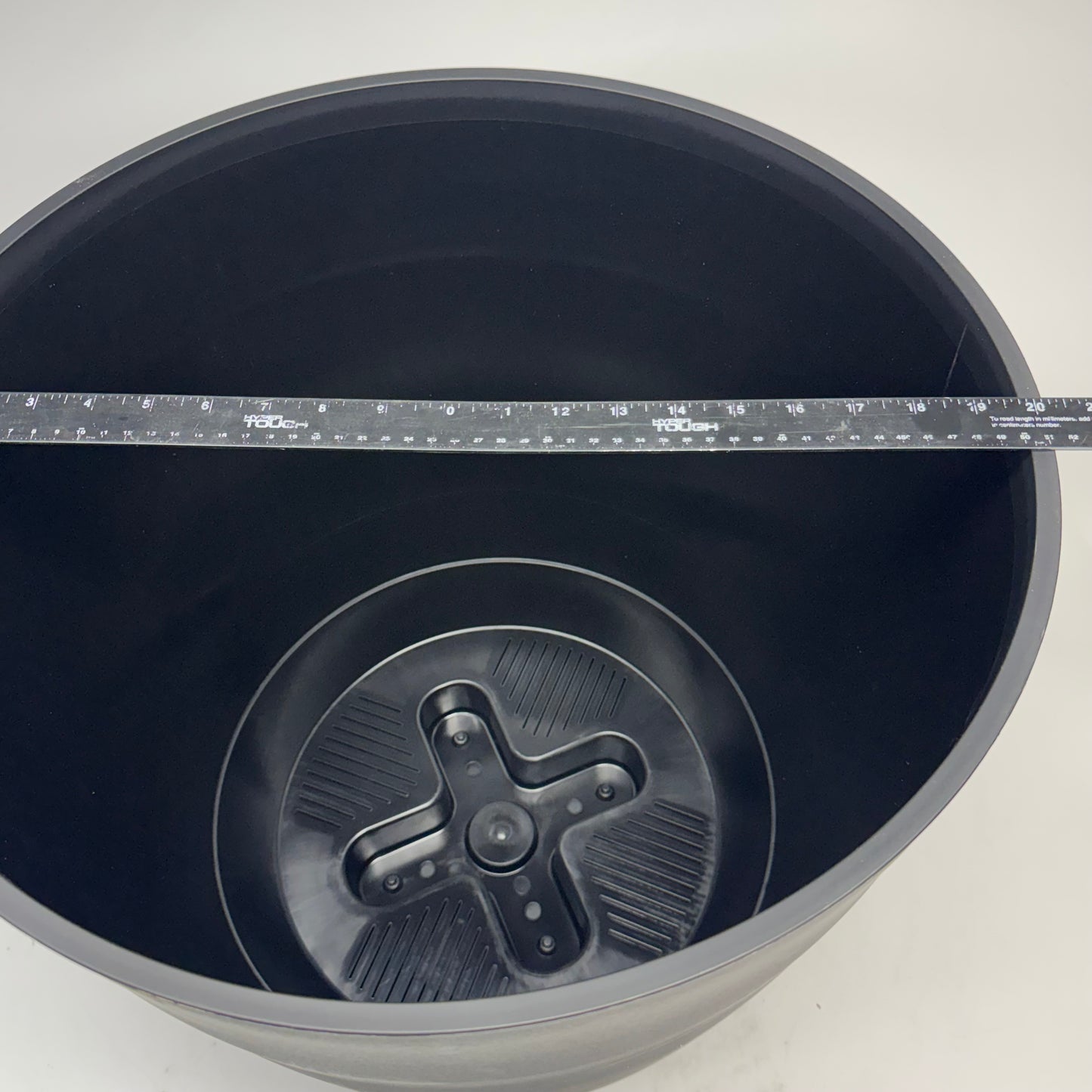 ROOM ESSENTIALS 20" Black Self Watering Planter 084156365