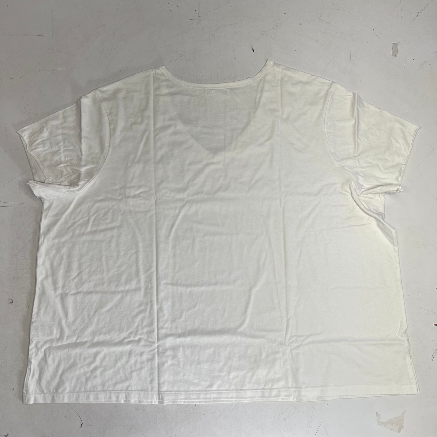 HANES Originals V Neck Tee Shirt W/ Chest Pocket Women's Sz 2X White 0G159P