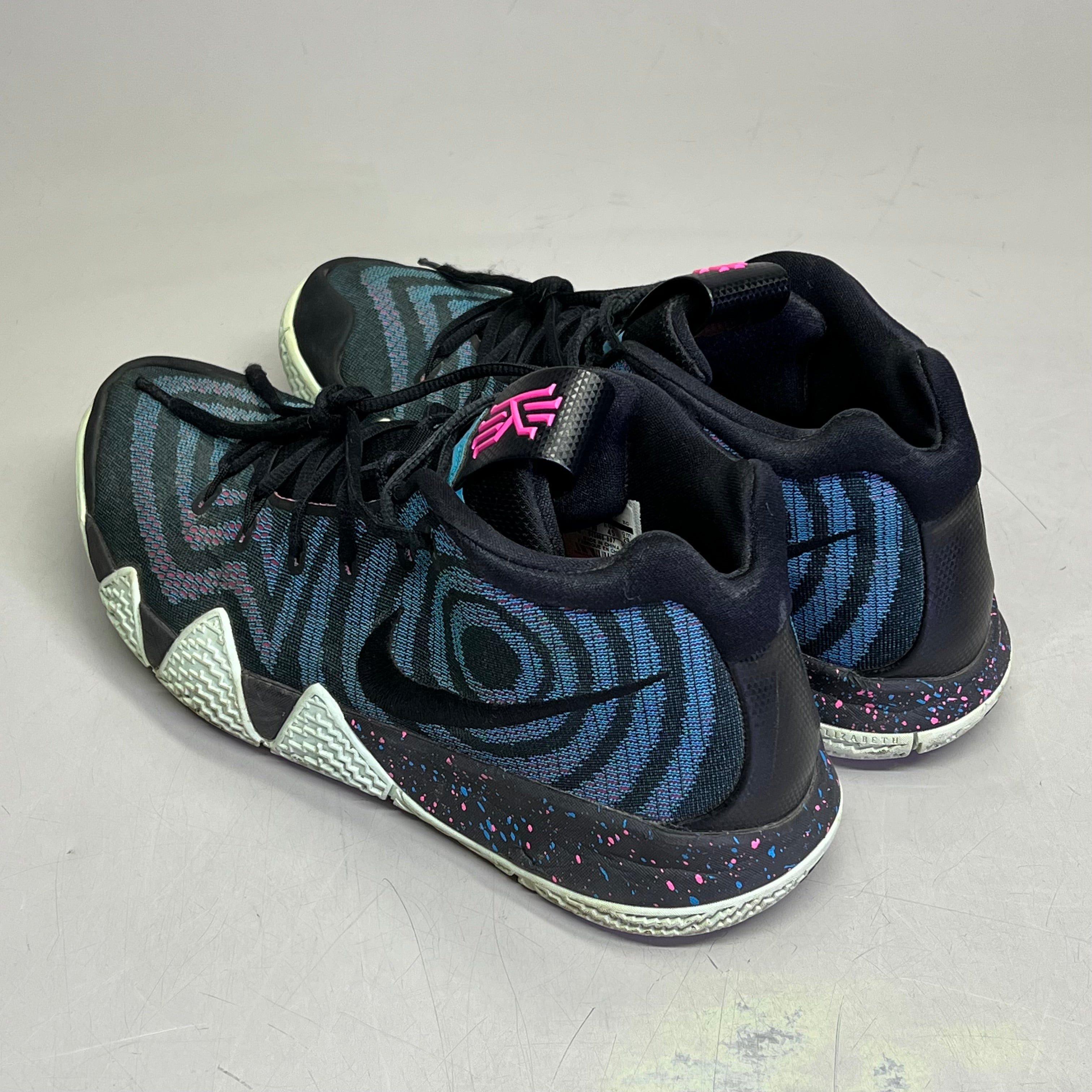 NIKE kyrie4 ナイキ　カイリー4 decades pack 80s Nike Kyrie 4 Decades Pack 80's Detailed Look! - YouTube