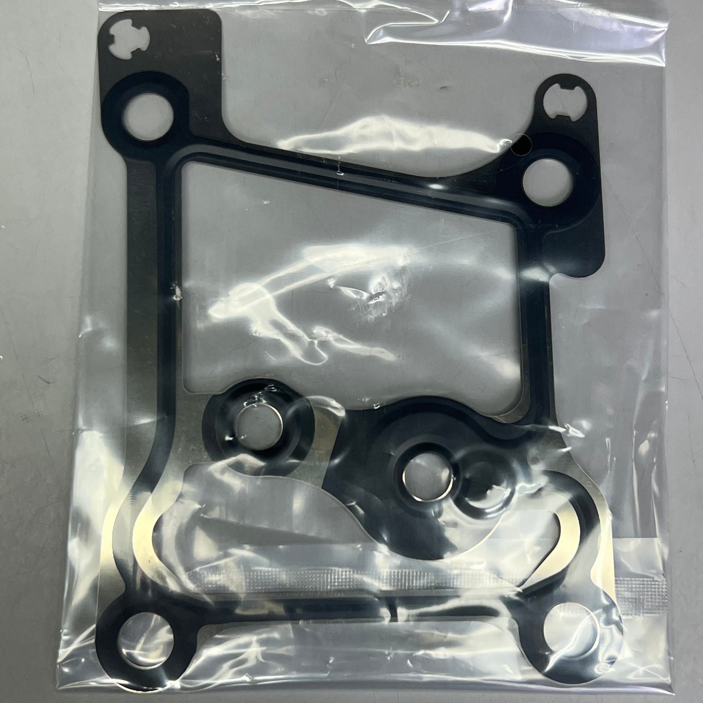 MAHLE for Ford Turbocharger Mounting Gasket Set Sz 8"Hx7"L X 2.2"W GS33692