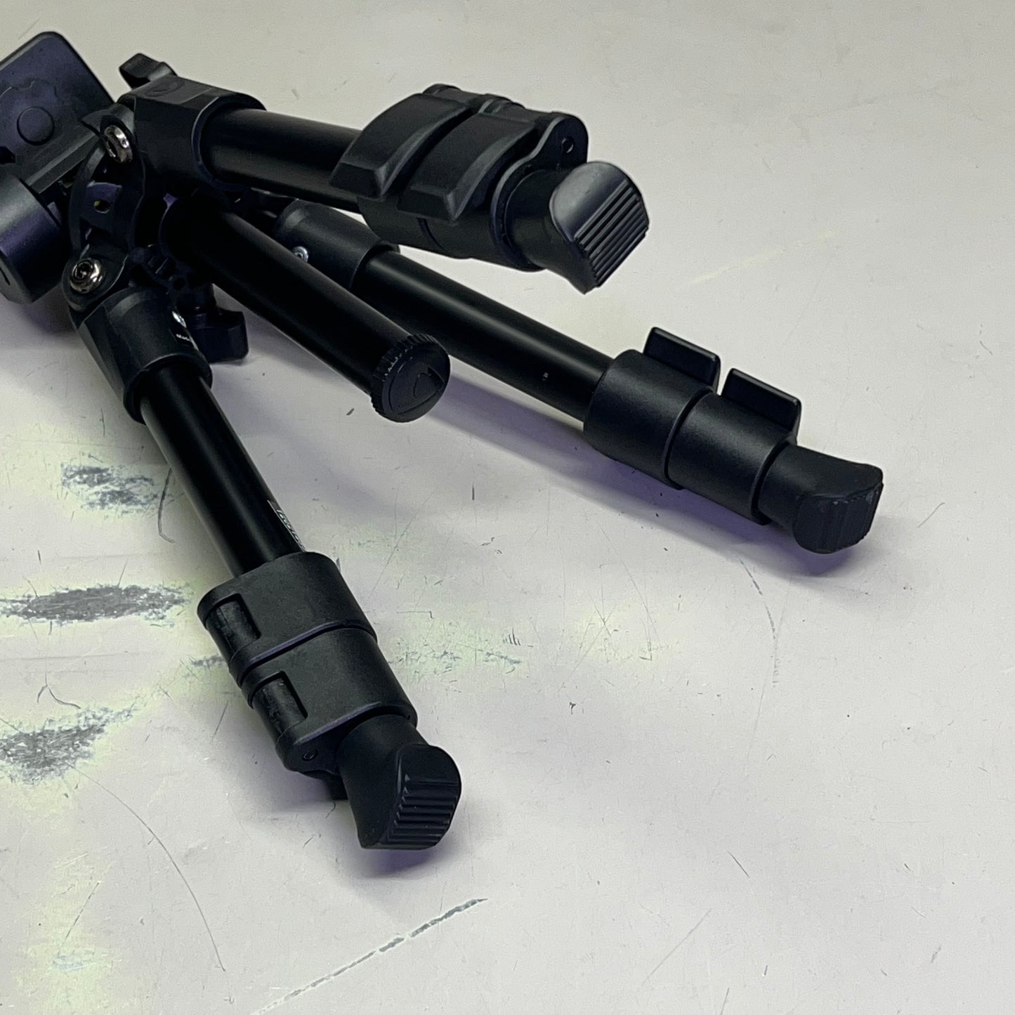 VANGUARD Compact Table Top Tripod W/ 2-Way Pan Head & Anti-slip Feet ESPOD CX 1