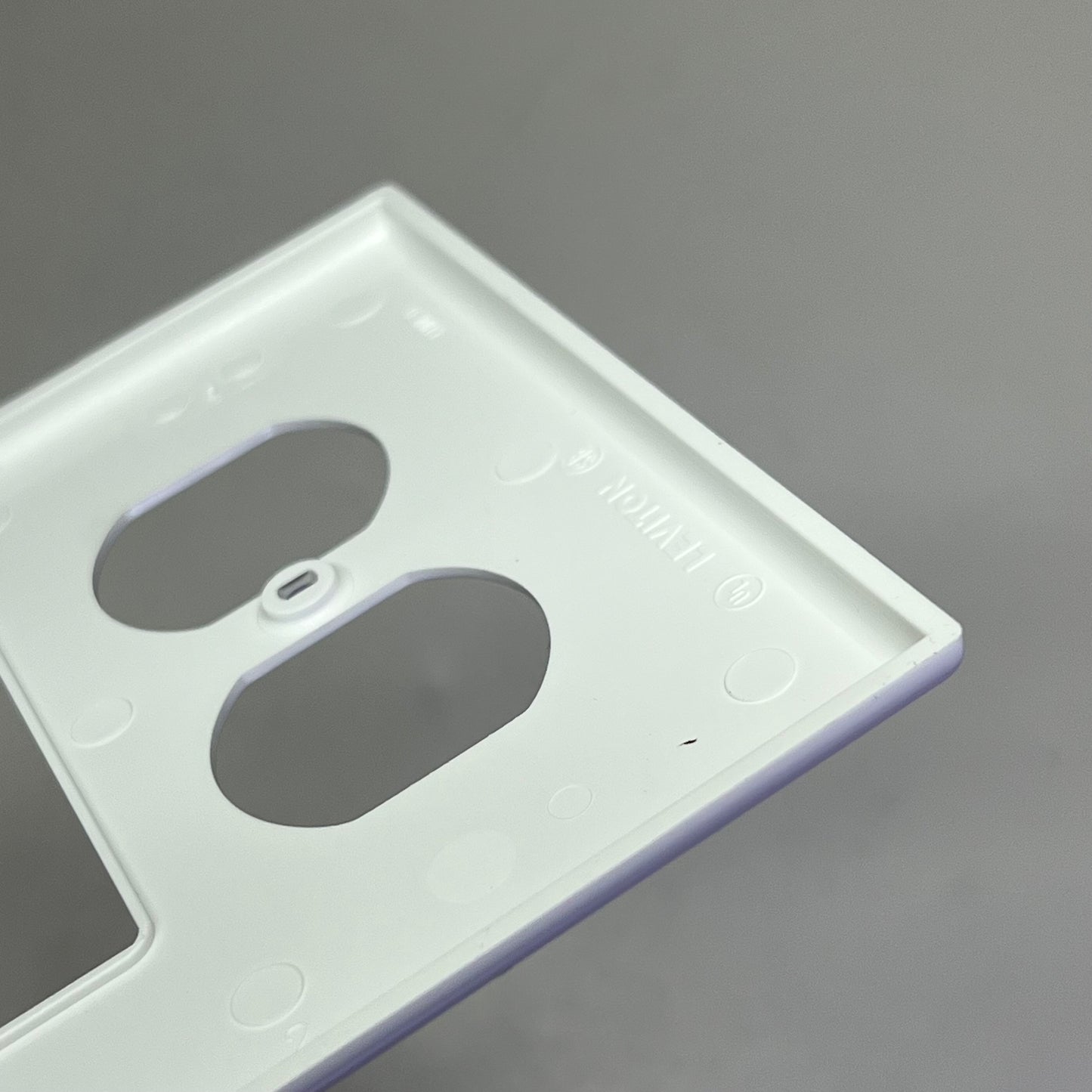 LEVITON (5 PACK) 2-Gang 1-Duplex Outlet Receptible Unbreakable Nylon  White PJ826-W