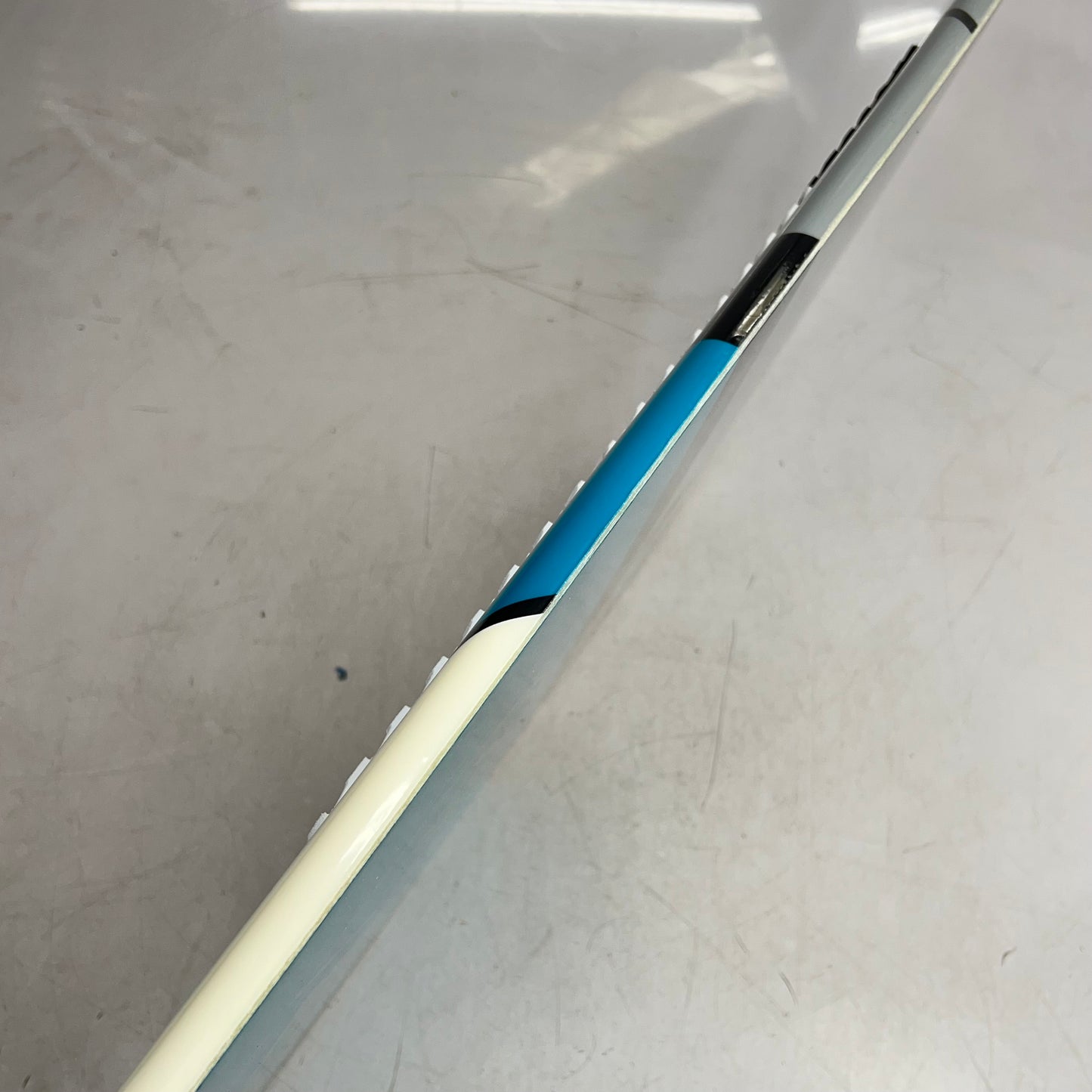 AIRHEAD Pfish Wakesurf Board Full Shape Fishtail Design 49" Blue/White AHWS-F02