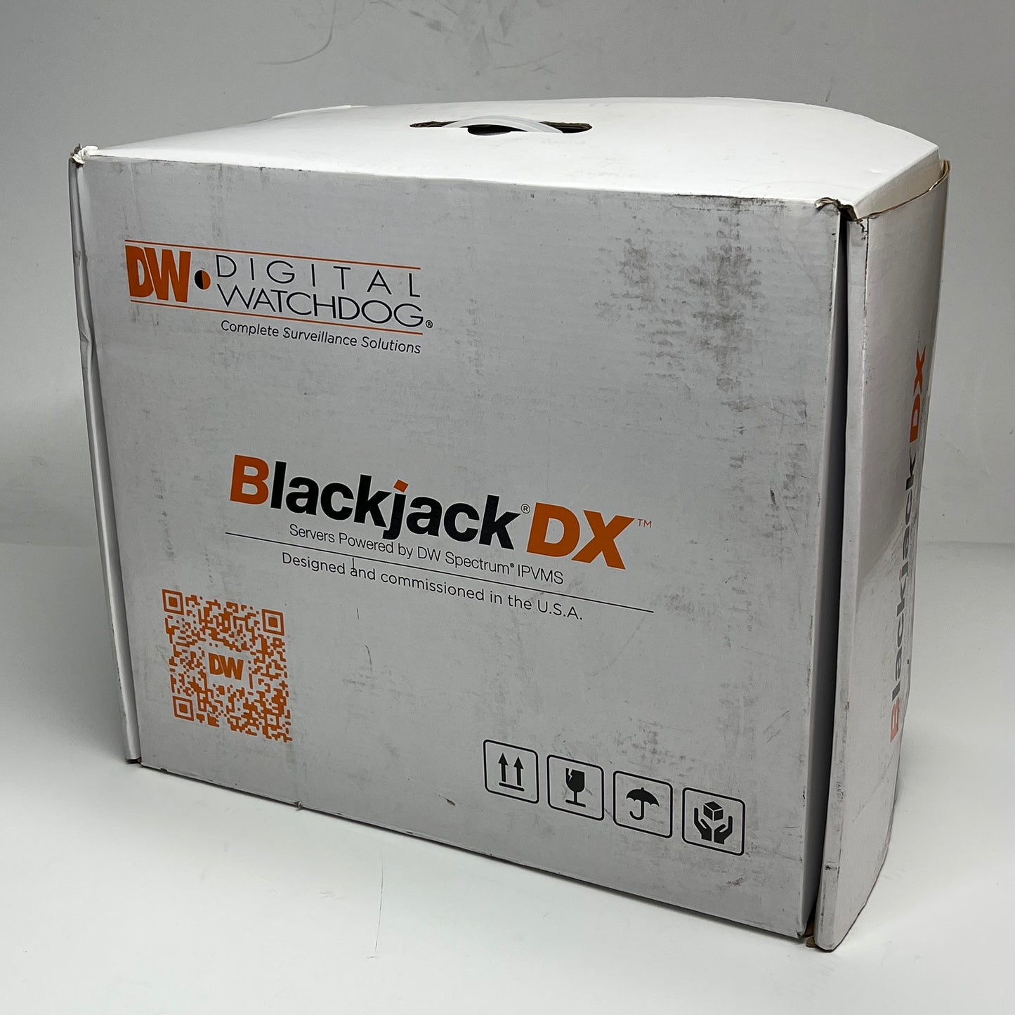 DW Blackjack Dx5 Nvr Powdered by Dw Spectrum  20TB 360 Mbps Black DW-BJDX5120T