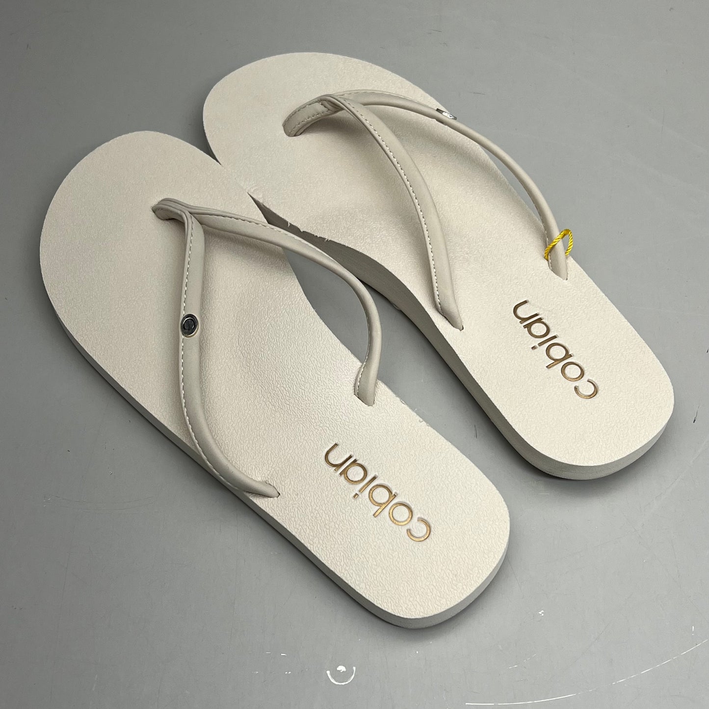 COBIAN Nia's Bounce Synthetic Leather Sandals Women's Sz 10, EU 41 Cream NIA25-110-10