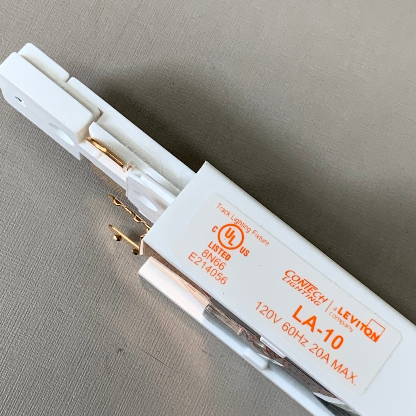 LEVITON (2 PACK) ConTech Single Circuit Live EndFeed Top Access White LA-10-P