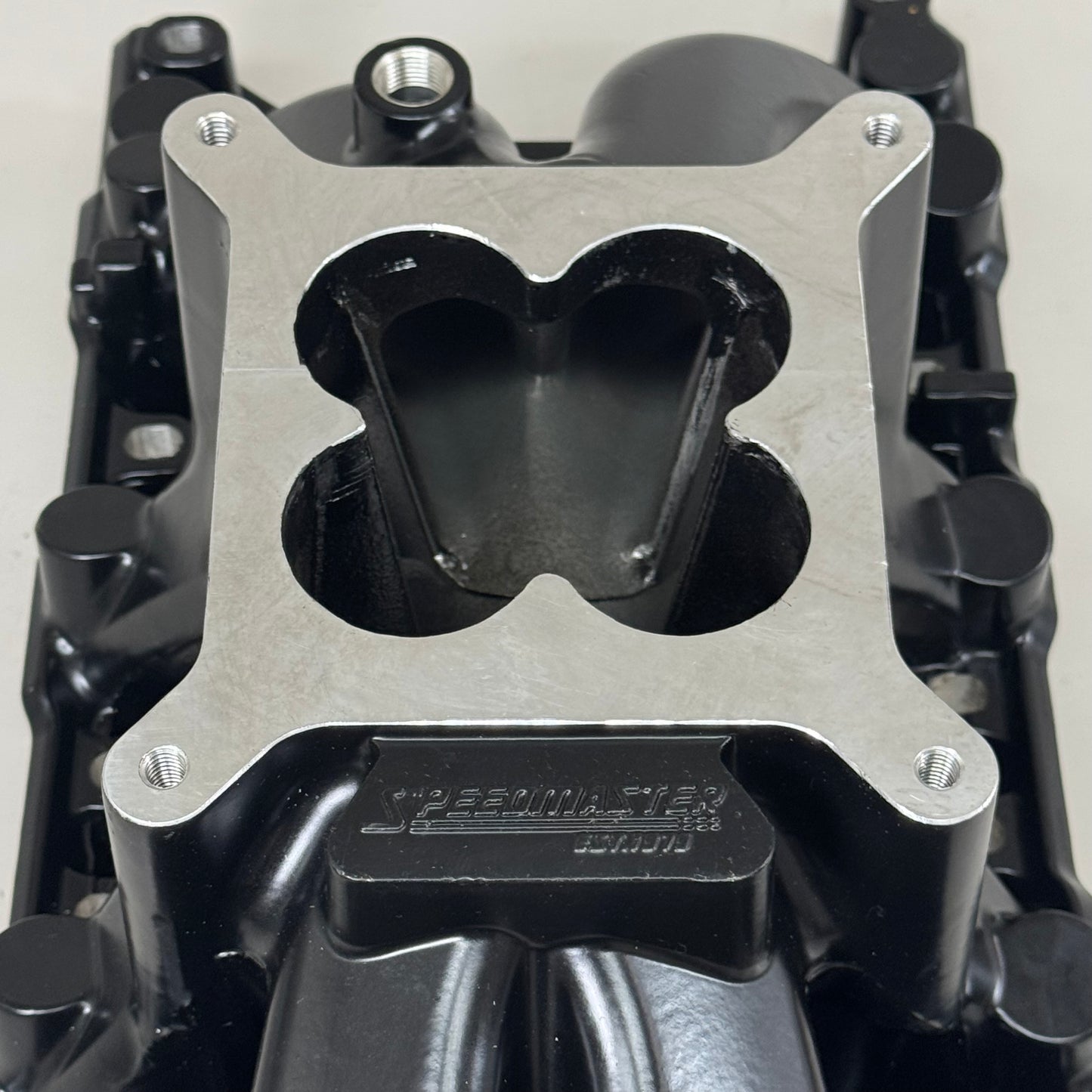 SPEED MASTER Windsor Parker-Style HiRise Intake Manifold Ford Black SB 1-147-060