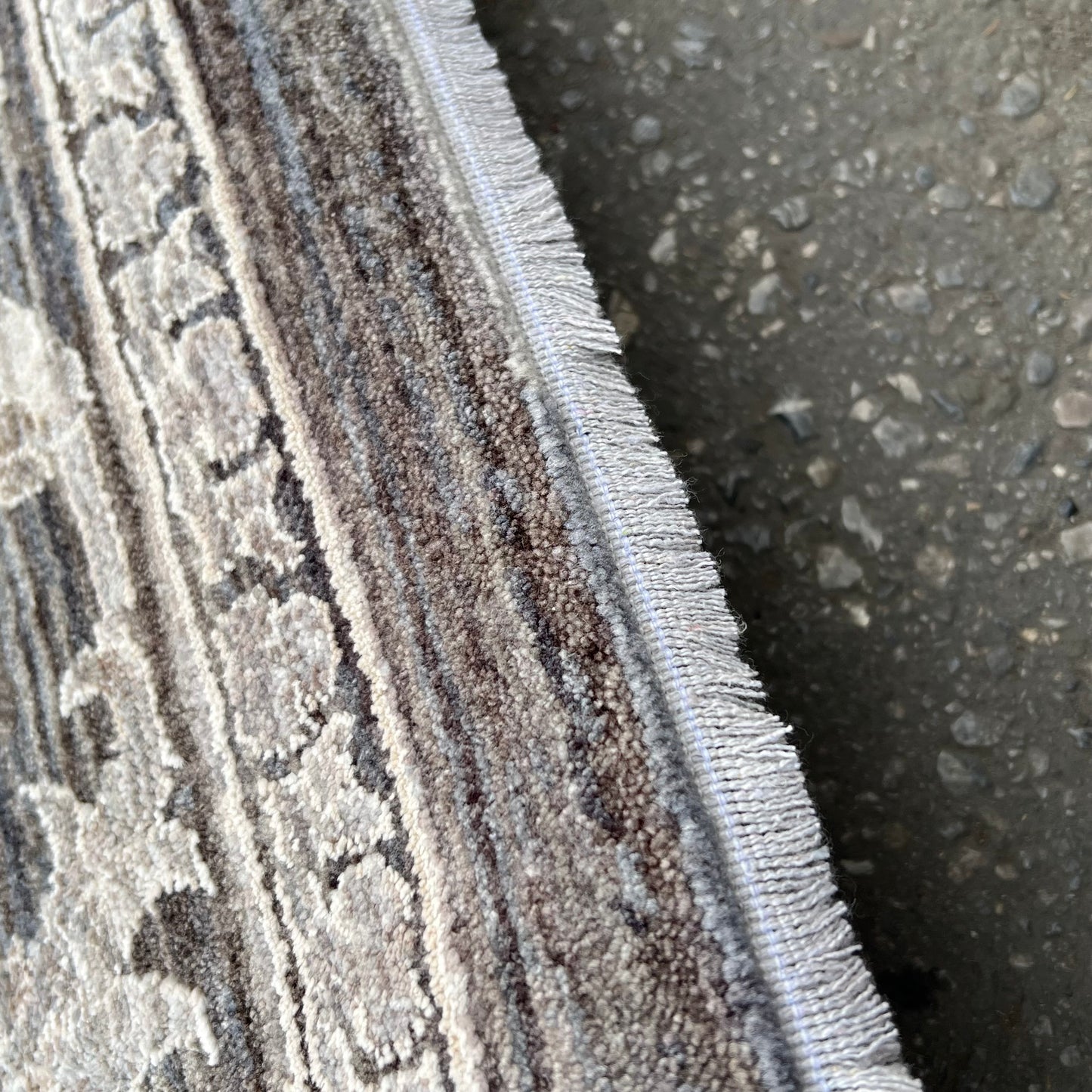 ZA@ NOURISON & HOME Dawn Area Floral Diamond Design  7'x9' Light Grey/Charcoal DAW02 CHARC (Return - Damaged/Dirty Outer Edge)