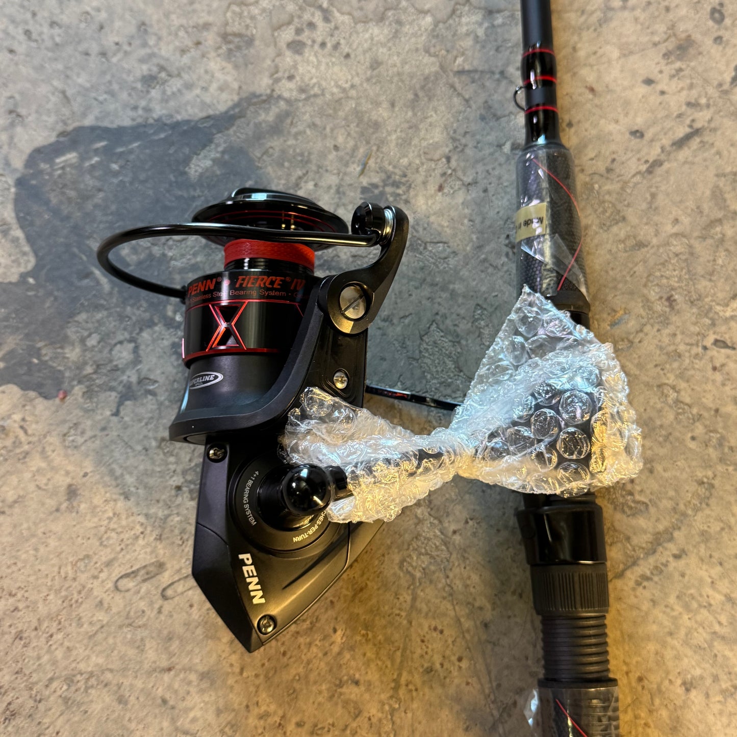 PENN Fierce IV LE 7' Medium Heavy Spinning Combo - 15-40 lb 1558688