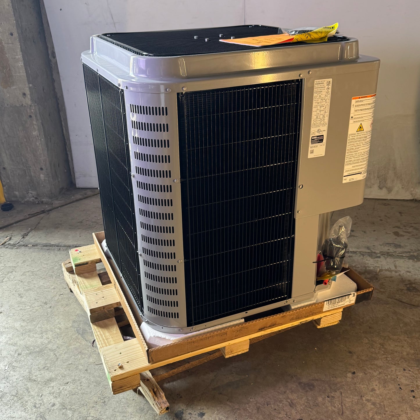ICP 2 Ton Heat Pump Outdoor Unit 197/253V Sz 29"W x 29"L x 35.5"H, H5H6S24AKAAA