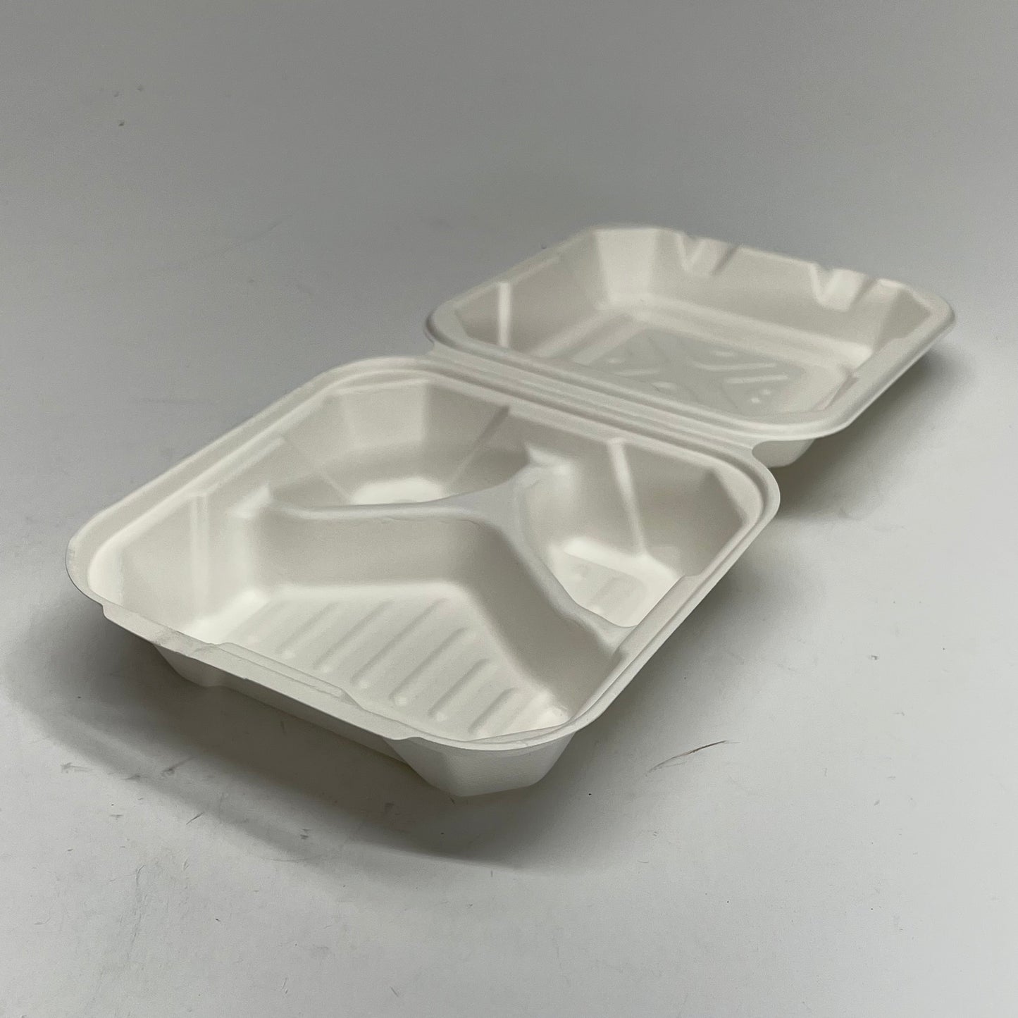 ZA@ DEP (200 PACK) Three-compartment Food Container Made From Sugarcane Bagasse 8" x 8" x 3" HL88-3 (As-Is)