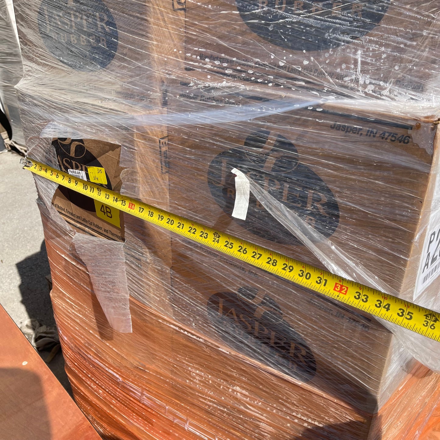 ZA@ Pallet of JASPER RUBBER Rectangle & Small Round Gaskets 7"x5.5" & 1"D 002653237 & 002719504 (AS-IS)