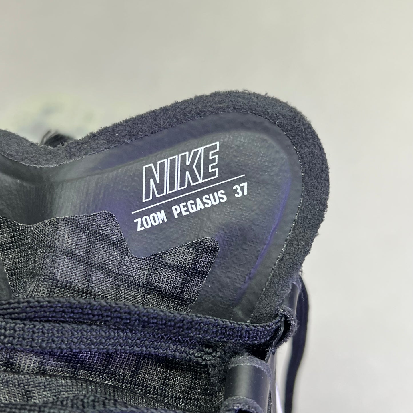 NIKE Air Zoom Pegasus 37 Running Sneaker Men's Sz 14 Black/White (Pre-Owned)