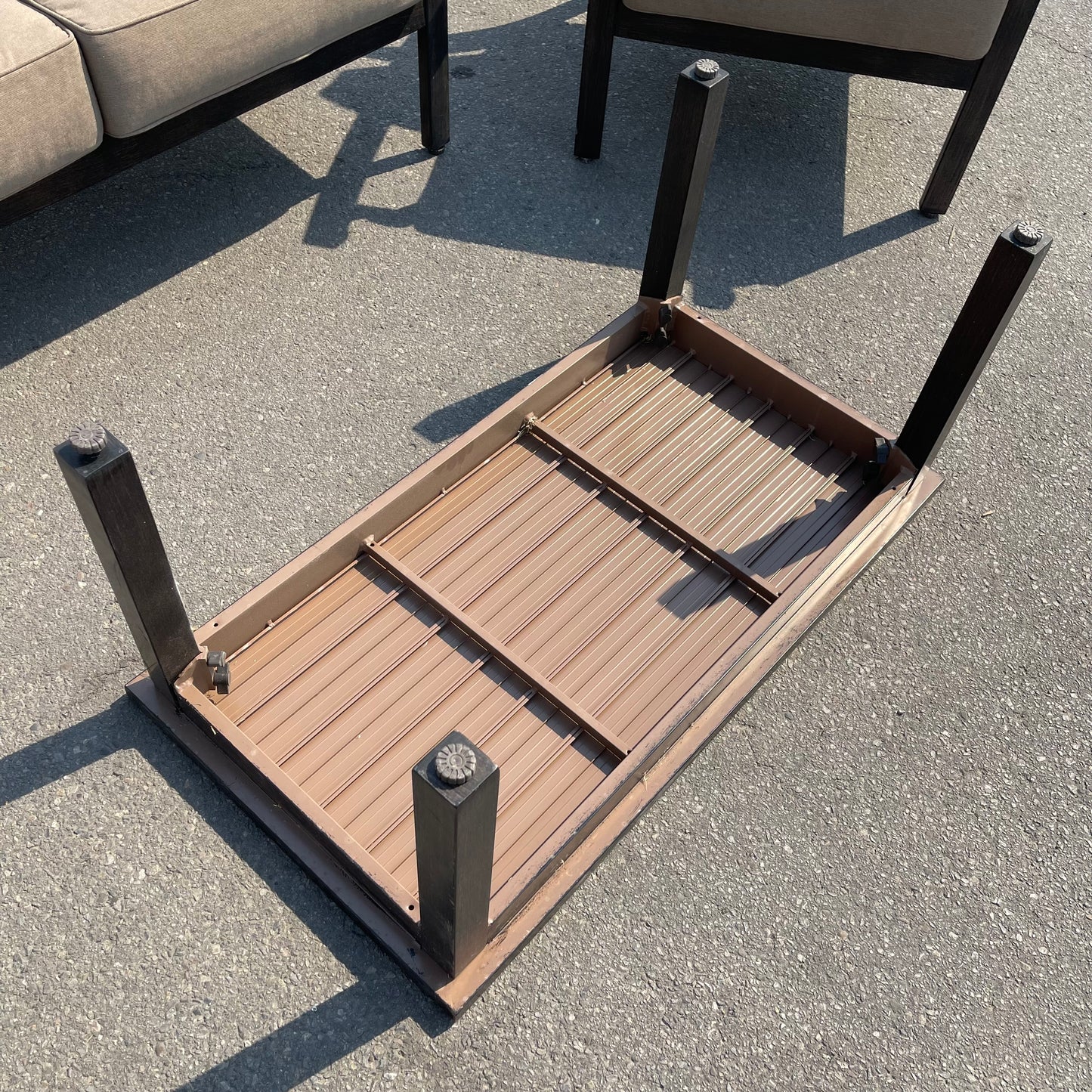 Z@ UNBRANDED 4-Piece Outdoor Aluminum Seating (New, Some Dirt)