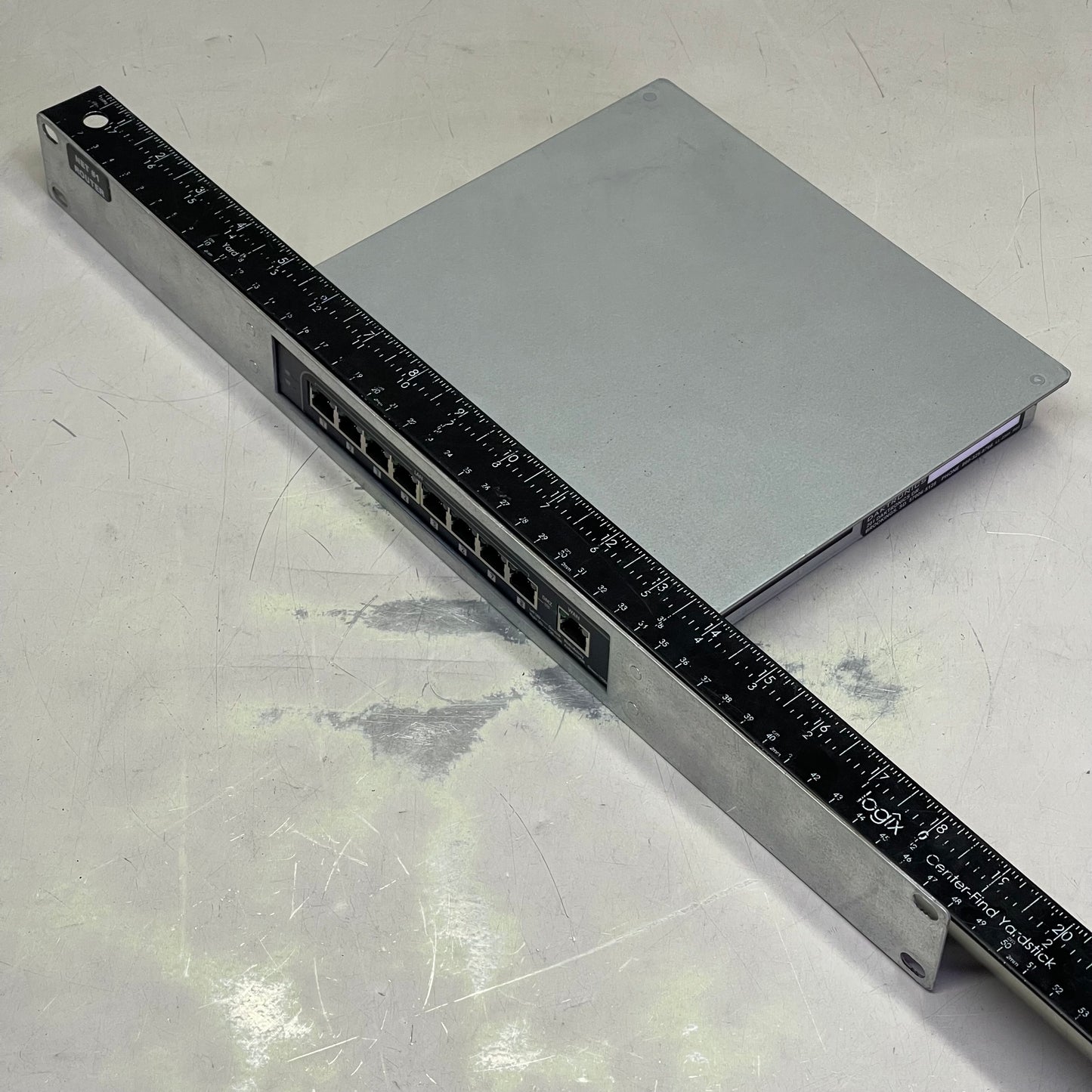 NETGEAR ProSAFE 8 Port Gigabit VPN Firewall FV318G (Used, Working)